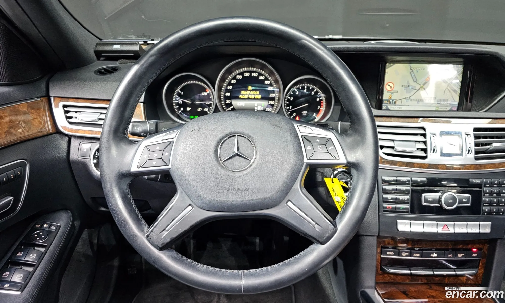 Mercedes-Benz E-Class W212 2013 WDDHF3EB4EA804449 — 16