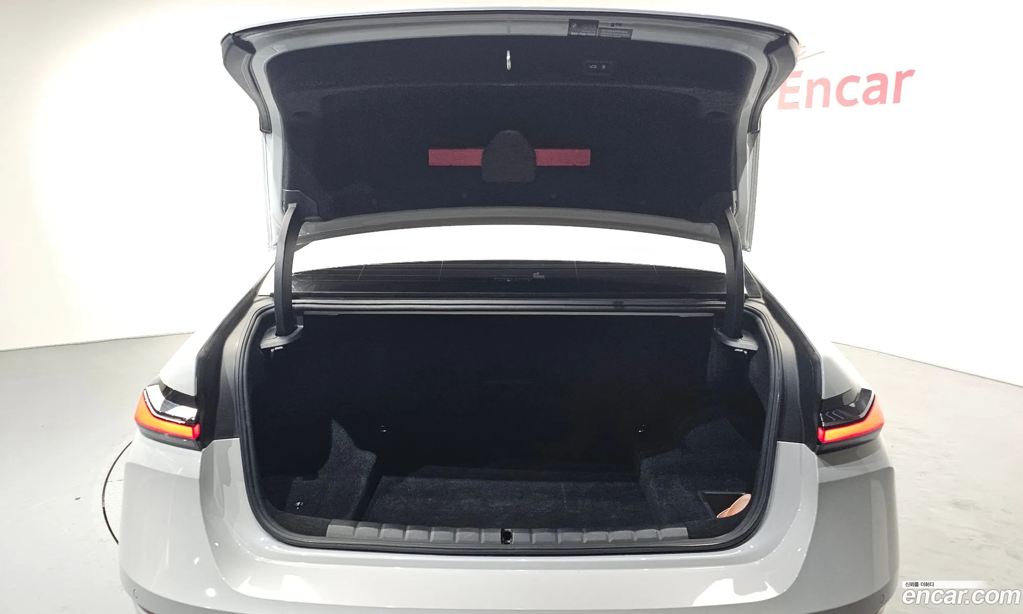 BMW 7 Series 2023 — 18