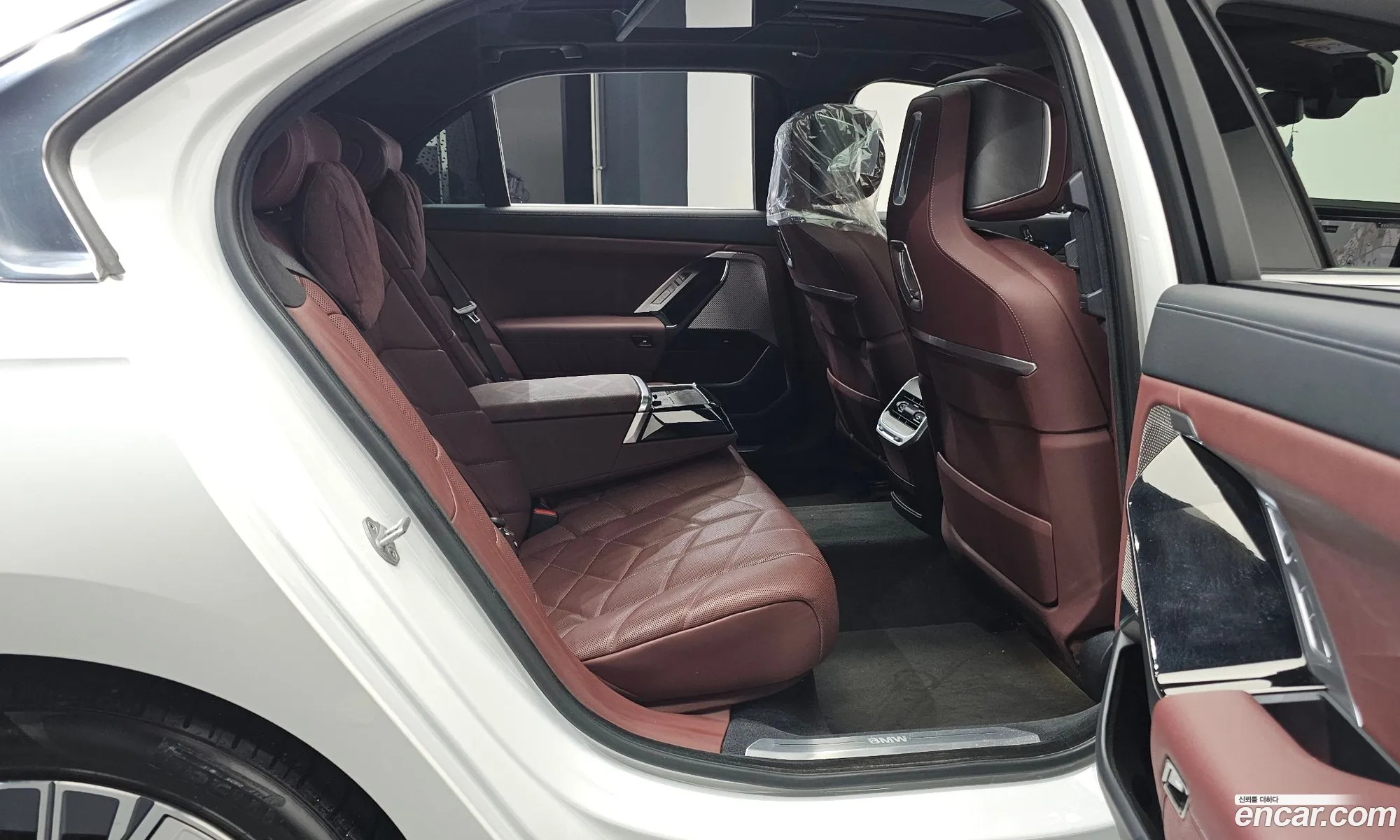 BMW 7 Series 2023 — 7