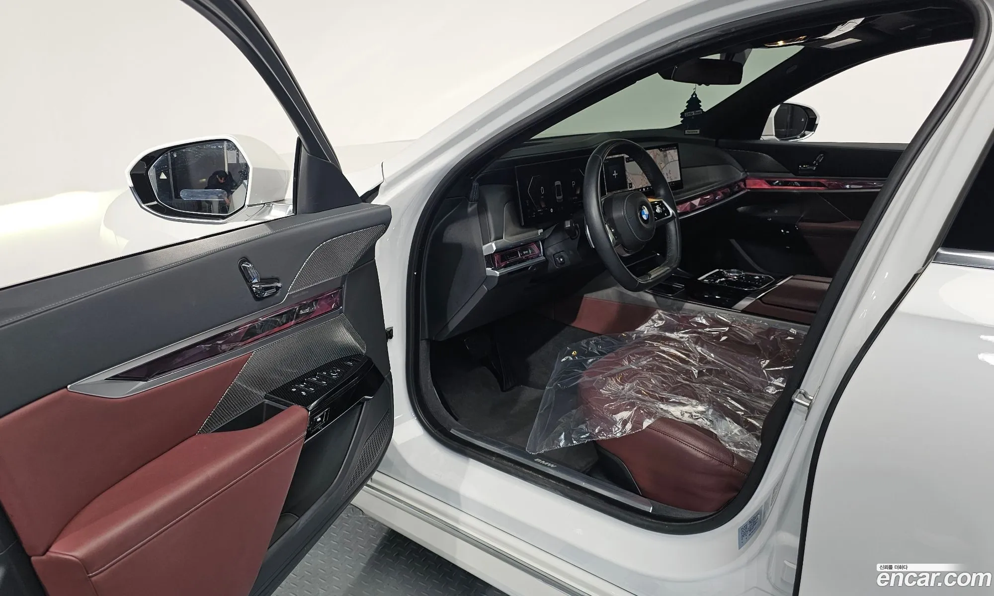 BMW 7 Series 2023 — 8