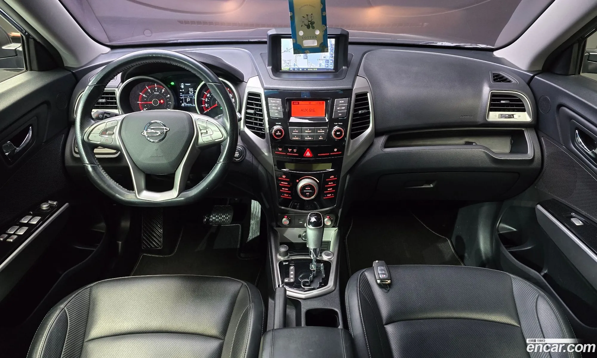 KG Mobility (SsangYong) Tivoli 2015 — 16