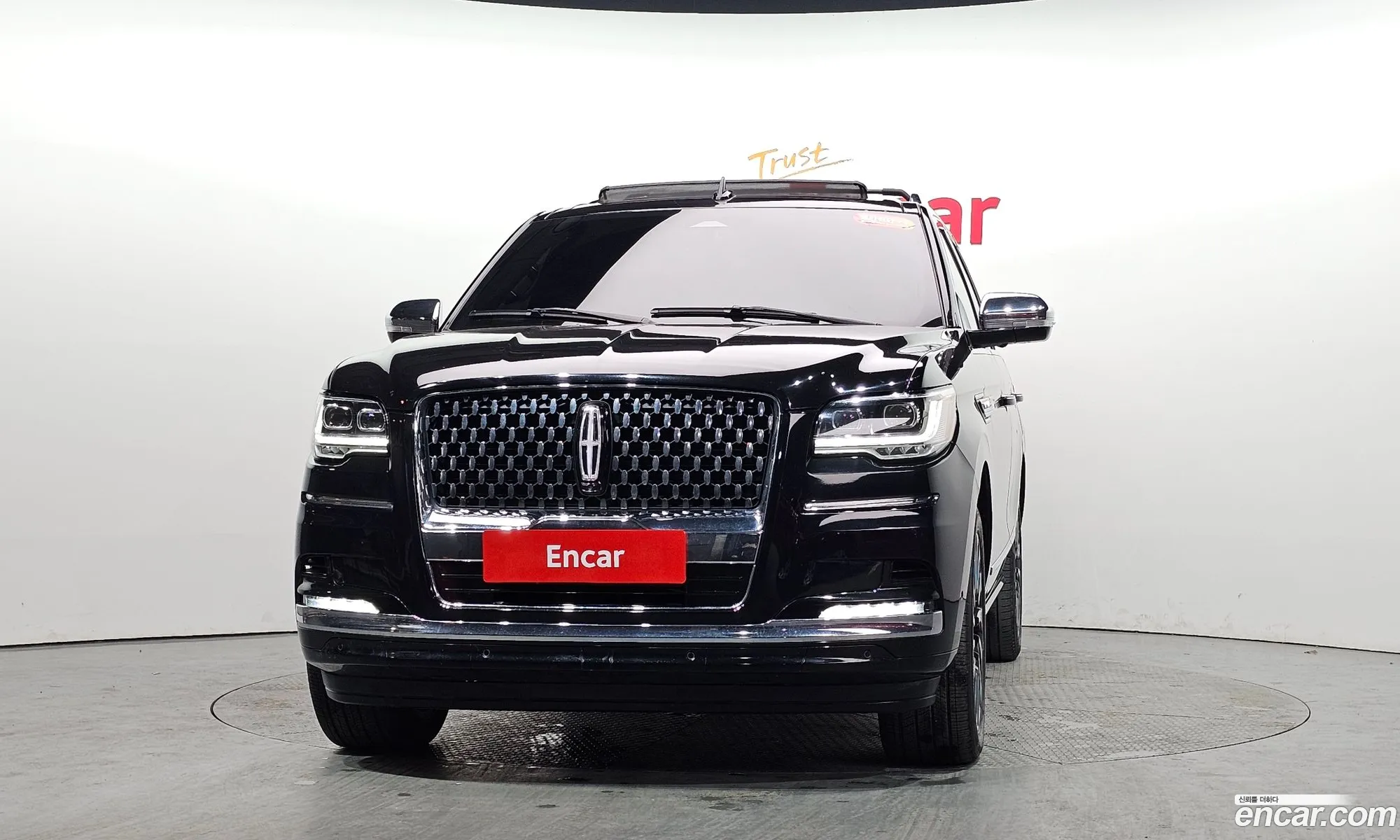 Lincoln Navigator 2023 — 6