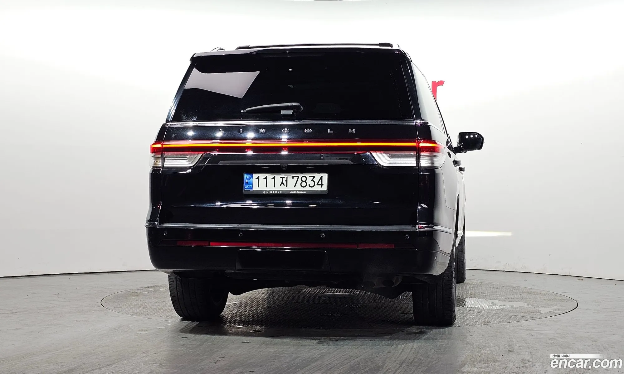Lincoln Navigator 2023 — 19