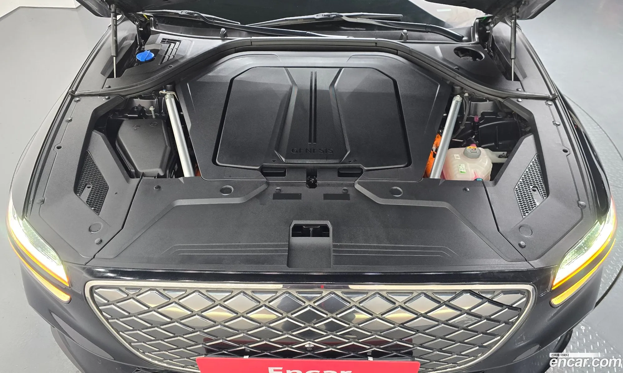 Genesis Electrified GV70 2022 — 16
