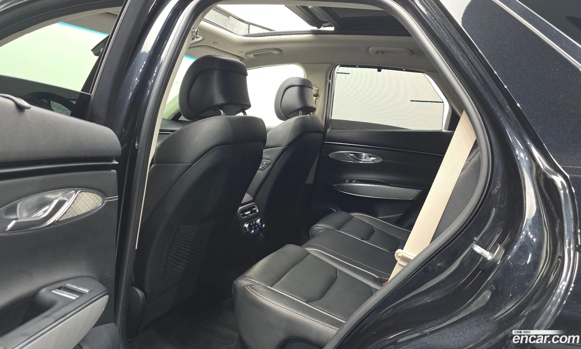 Genesis Electrified GV70 2022 — 6
