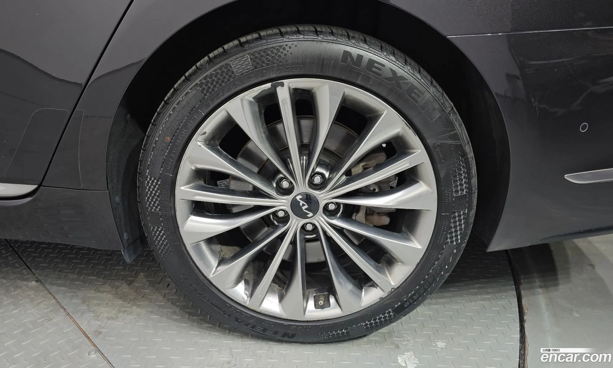 Kia K9 2021 — 14