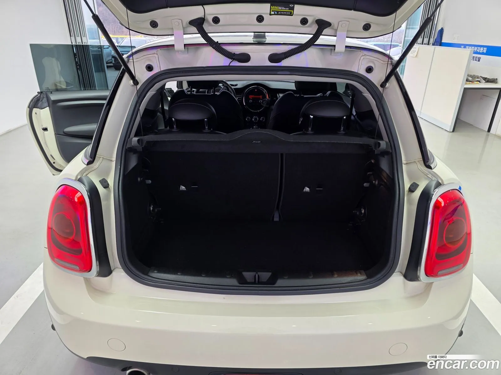Mini Cooper D 2014 — 4