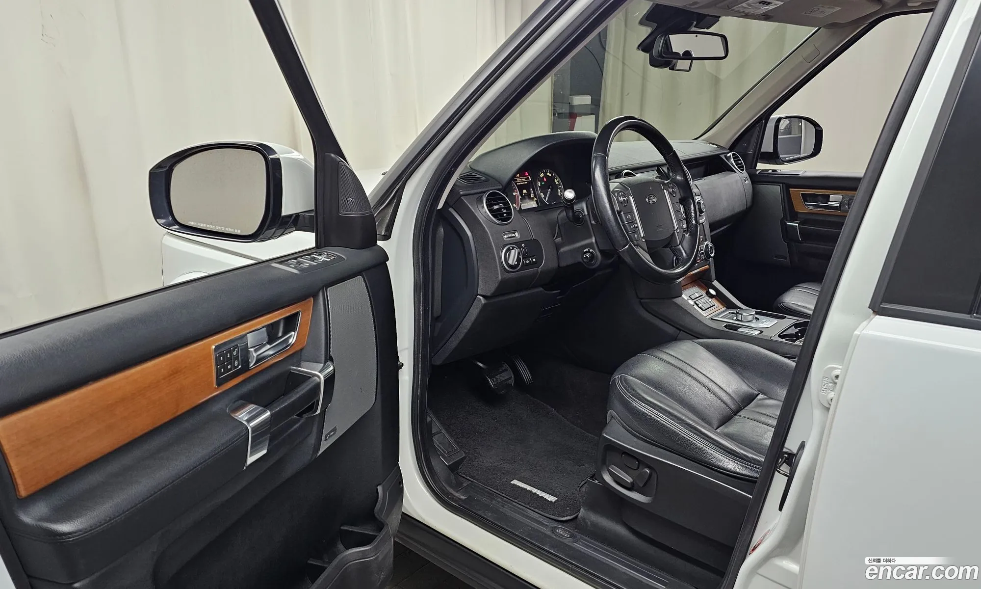 Land Rover Discovery 4 2014 SALLAAAG6EA727410 — 12