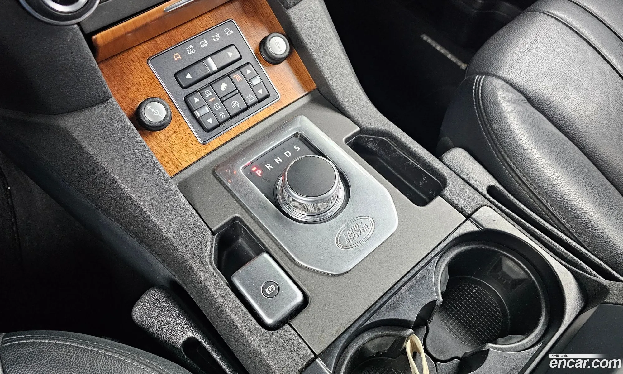 Land Rover Discovery 4 2014 SALLAAAG6EA727410 — 18