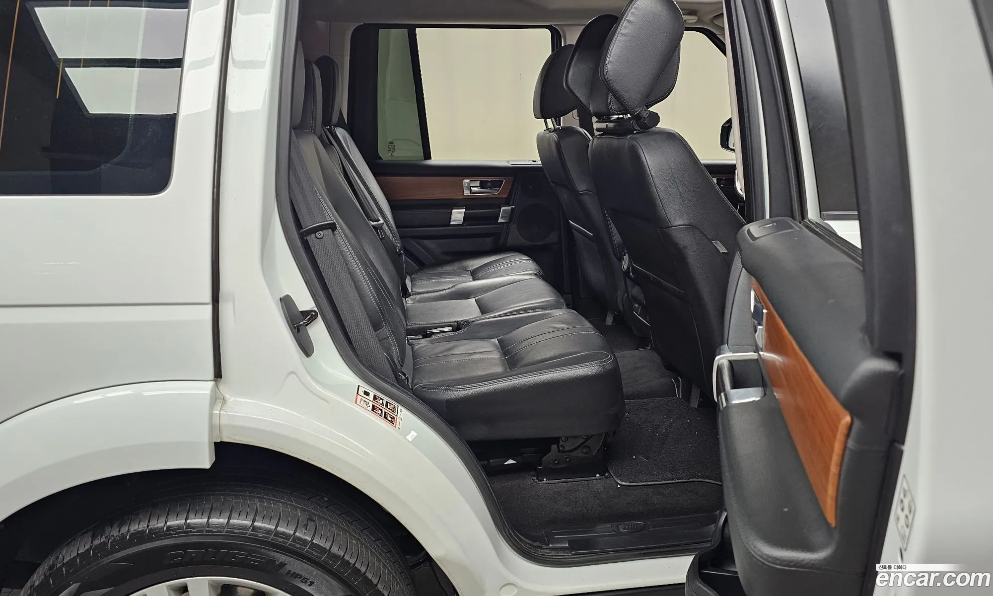 Land Rover Discovery 4 2014 SALLAAAG6EA727410 — 11