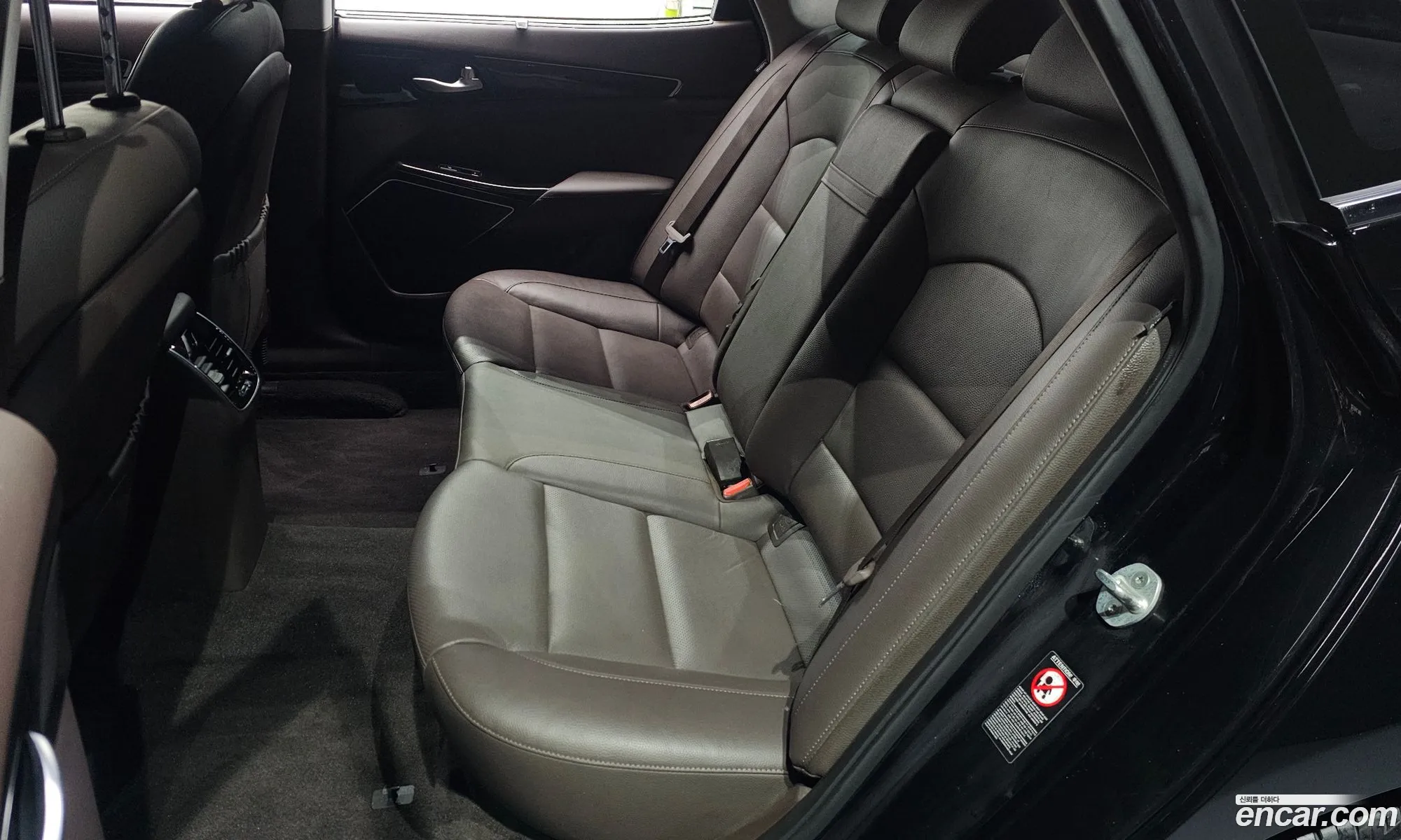 Kia K7 2019 — 10