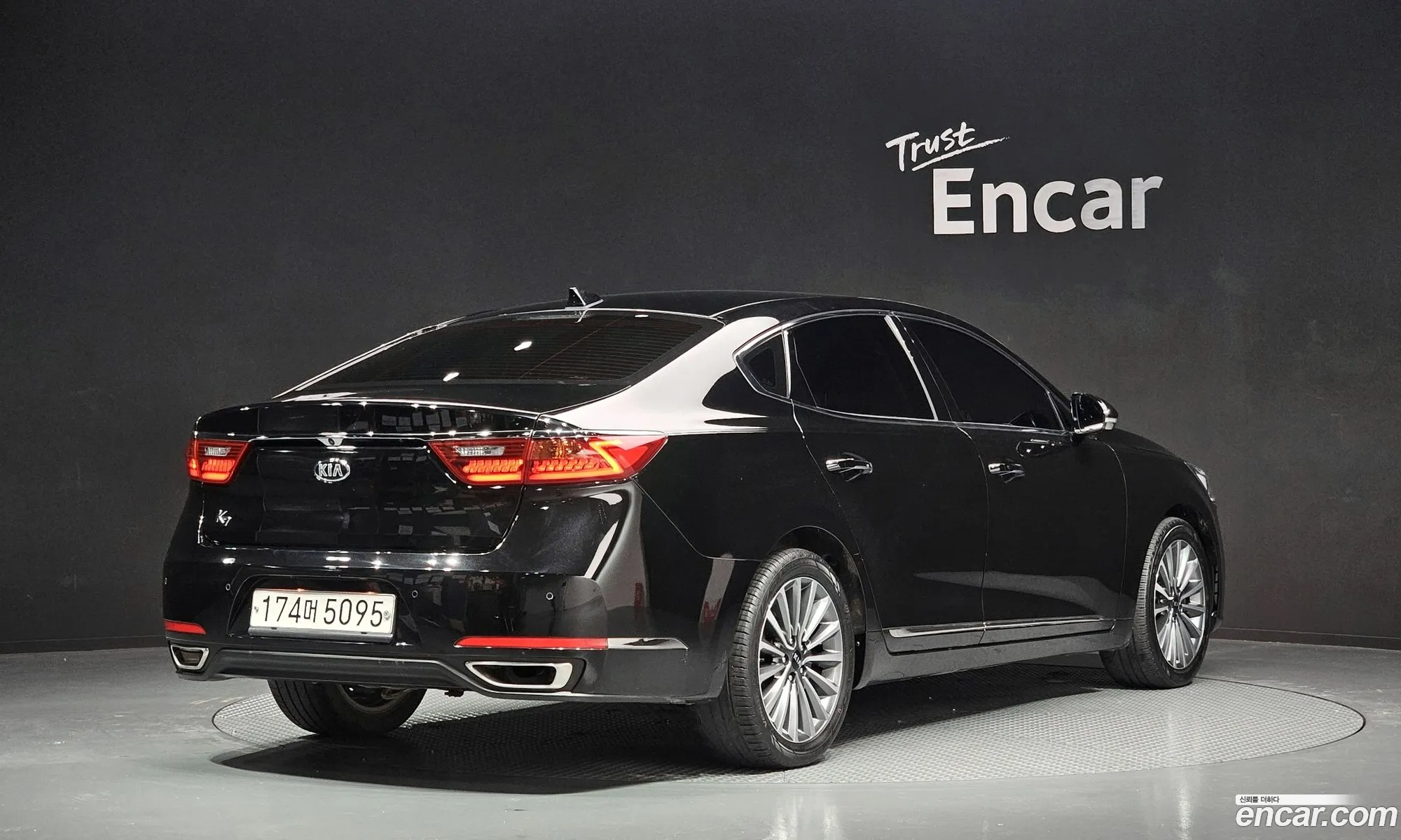Kia K7 2019 — 18