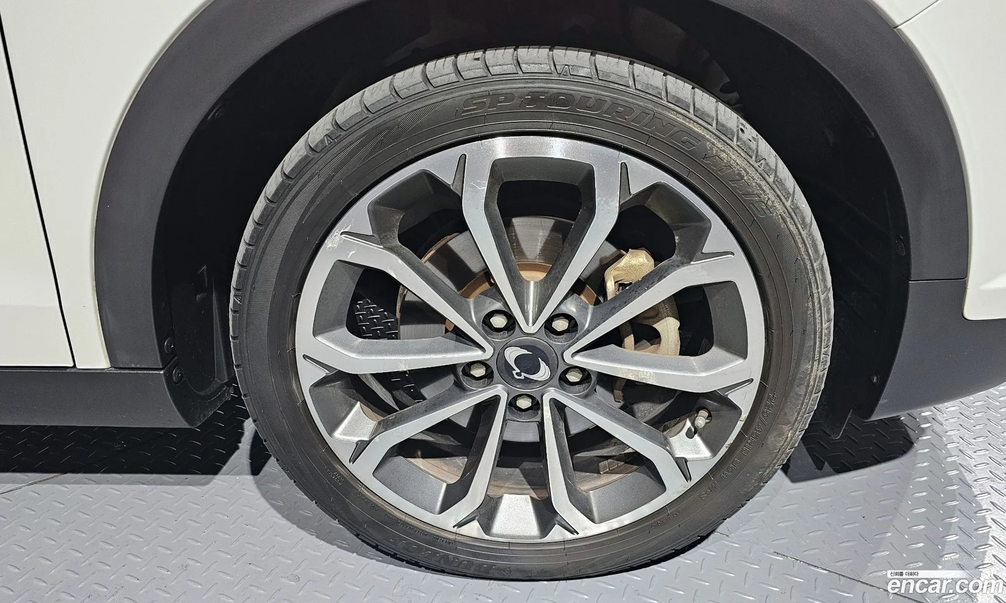 KG Mobility (SsangYong) Tivoli Armour 2018 — 3