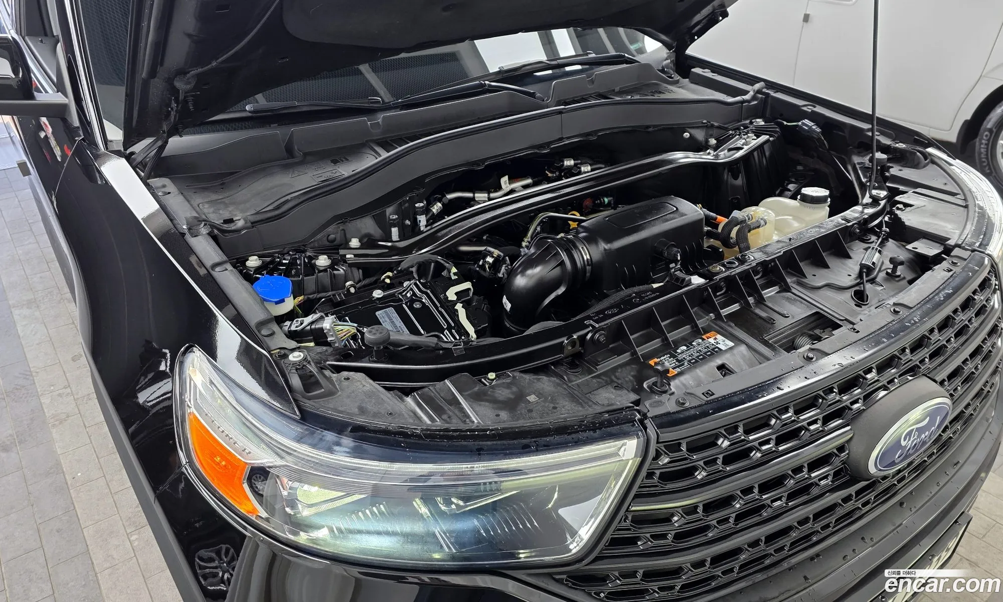Ford Explorer 6th Gen 2021 1FMSK8FH4MGC01732 — 3