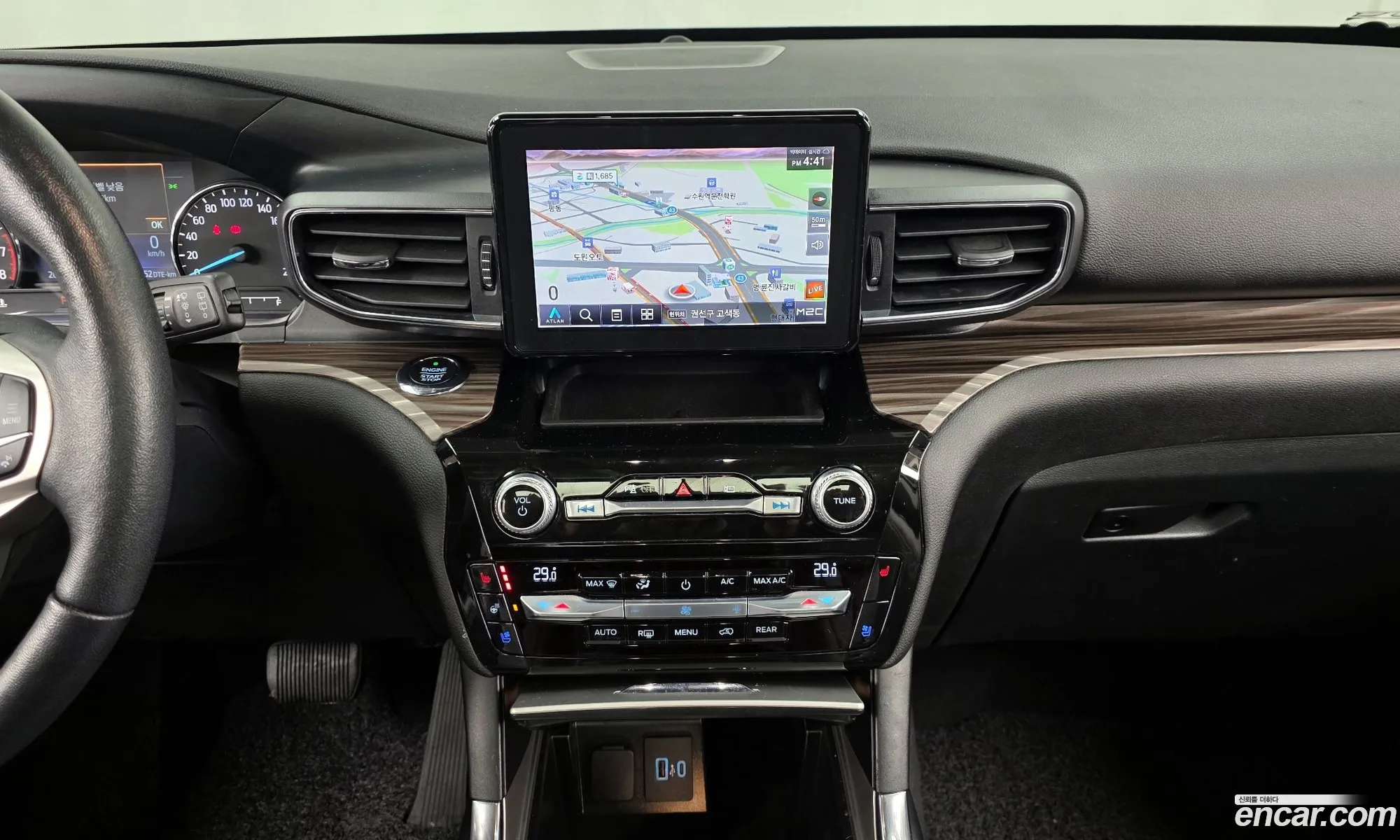 Ford Explorer 6th Gen 2021 1FMSK8FH4MGC01732 — 20