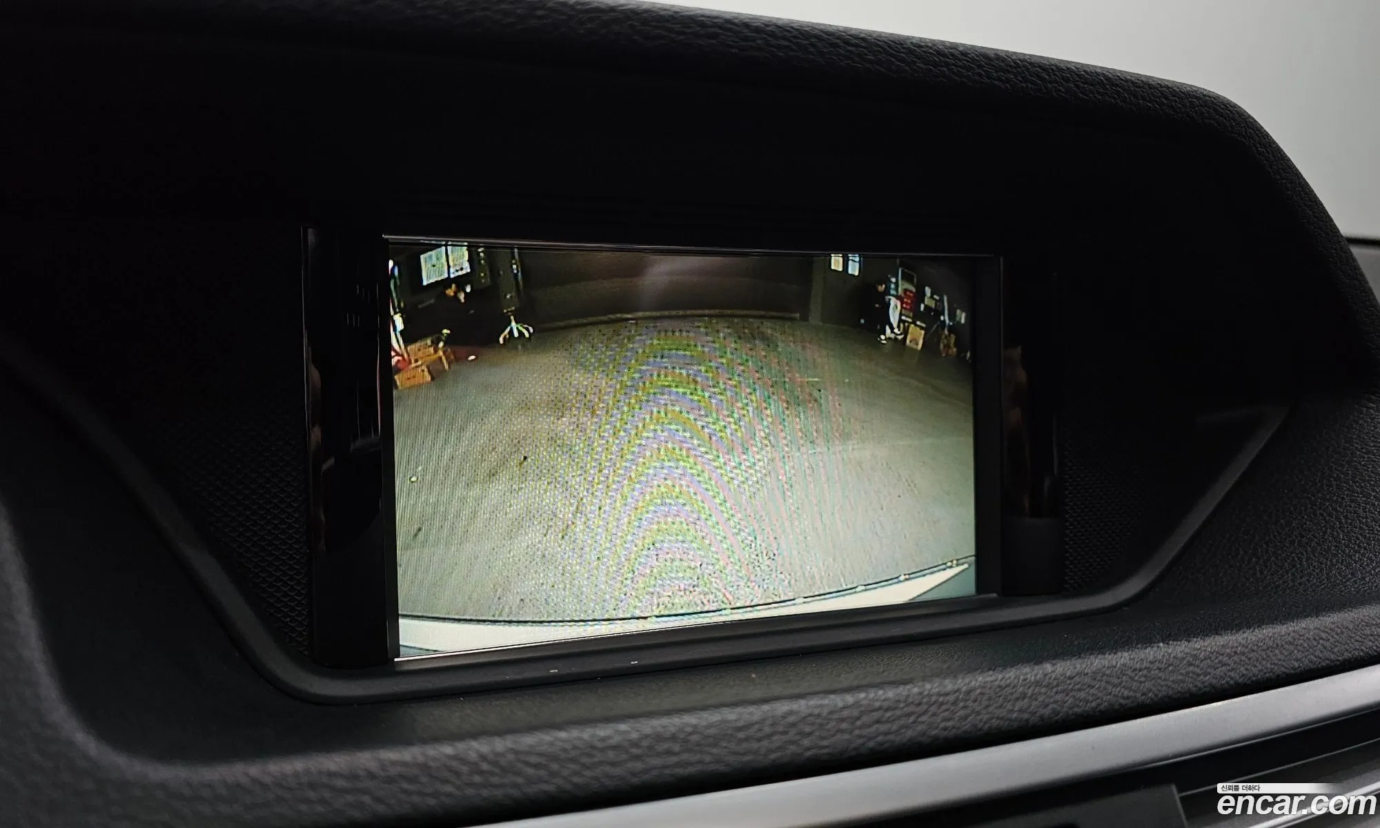 Mercedes-Benz E-Class W212 2011 WDDHF5DB4BA391912 — 17
