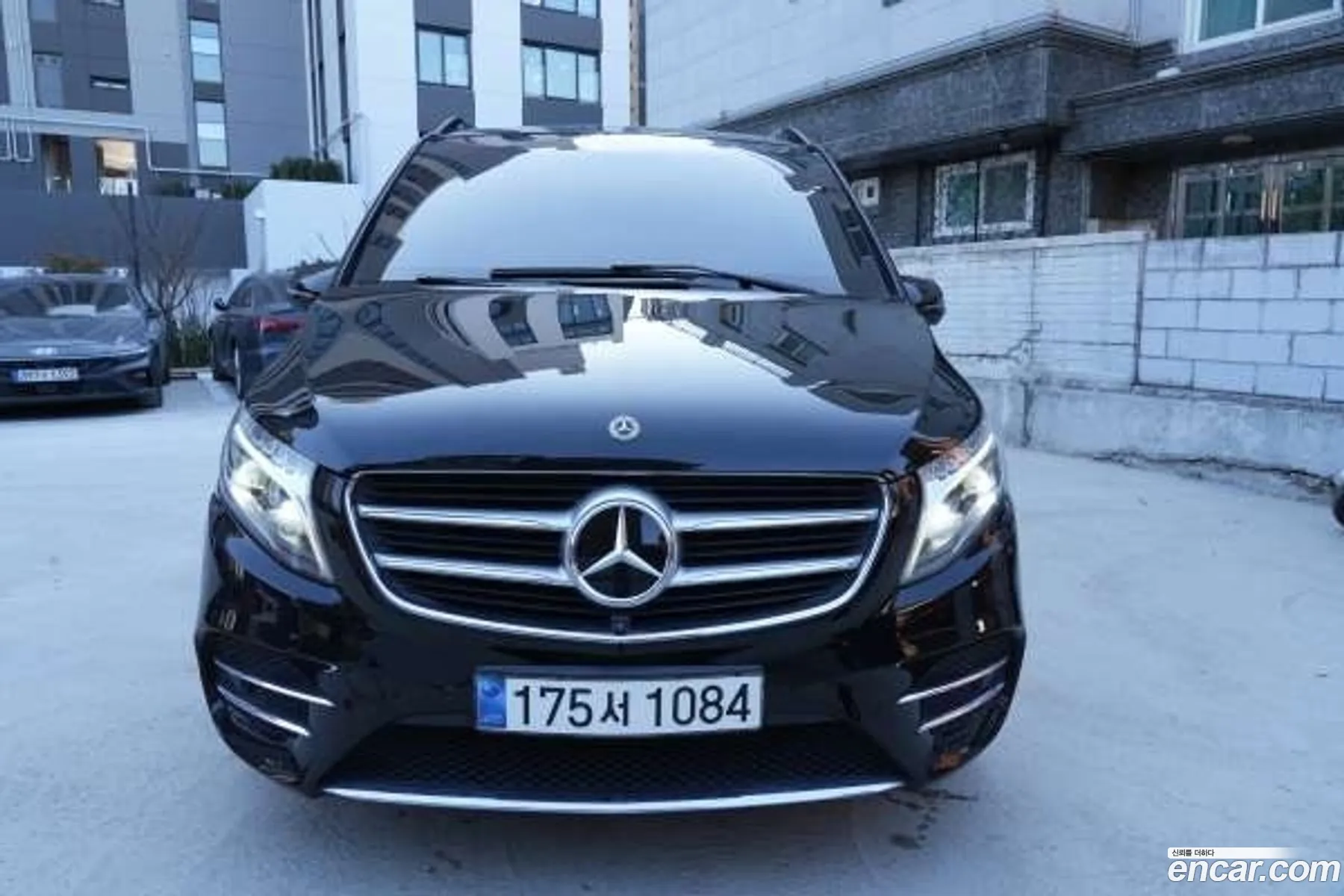 Mercedes-Benz V-Class 2018 — 2
