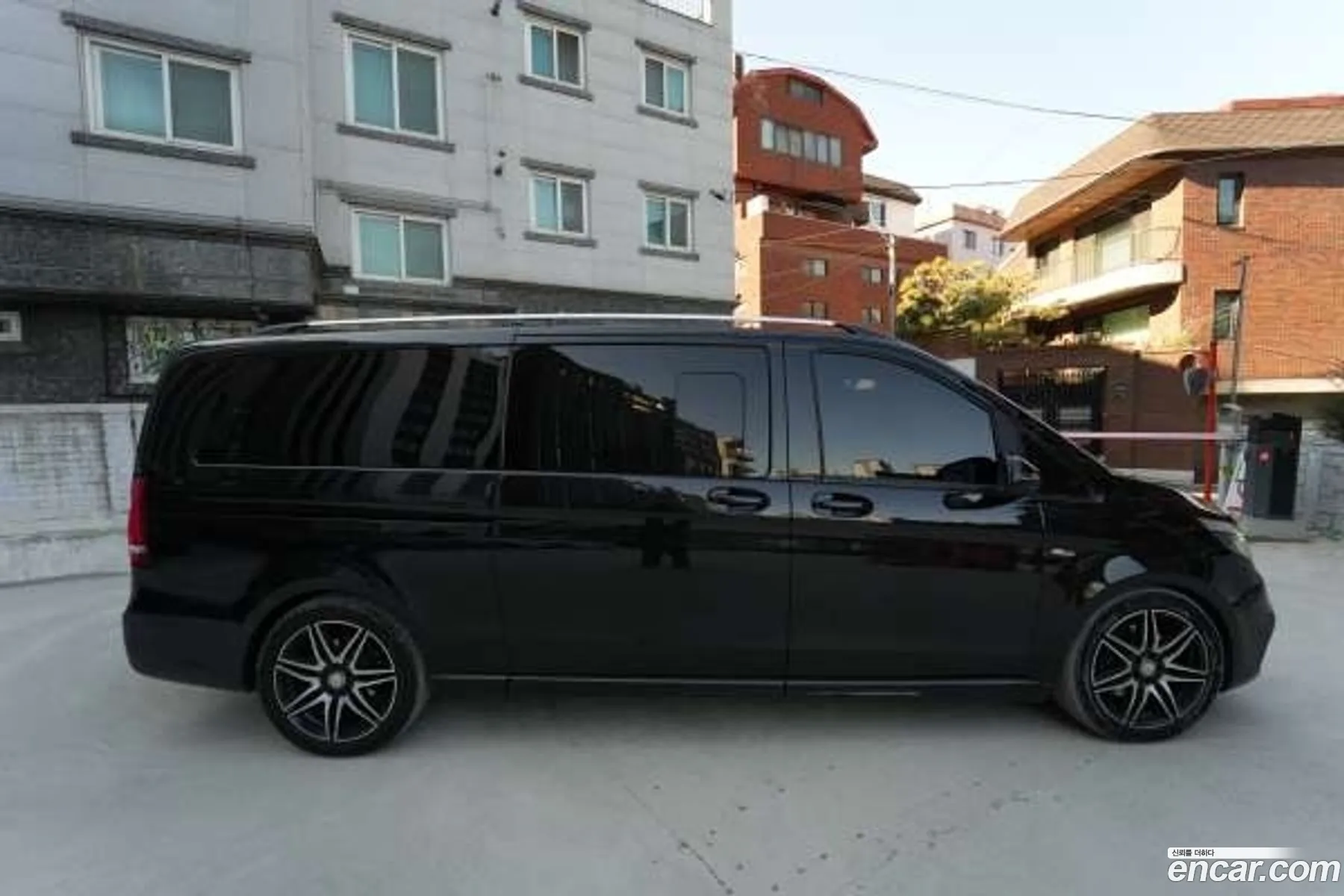 Mercedes-Benz V-Class 2018 — 4