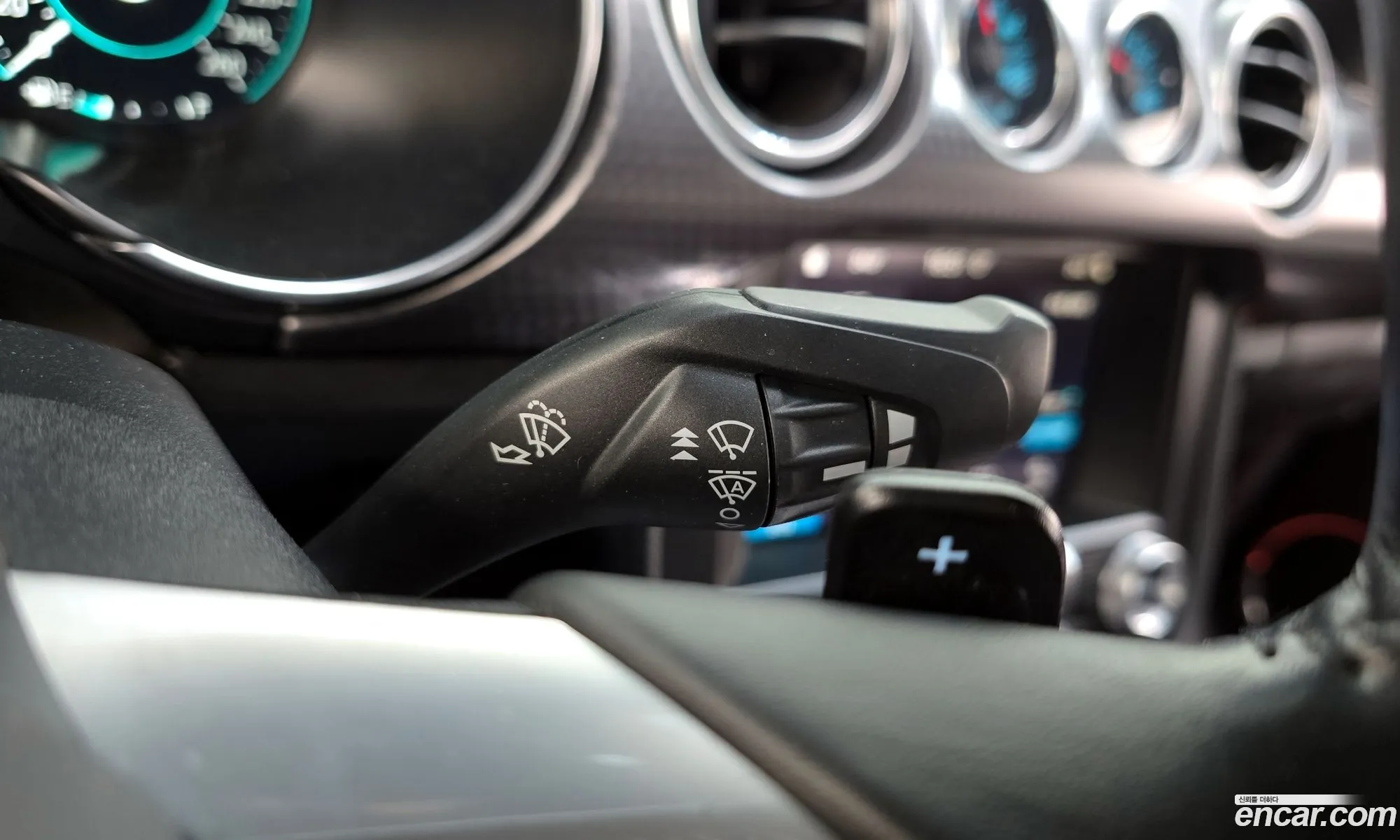 Ford Mustang 2019 — 19
