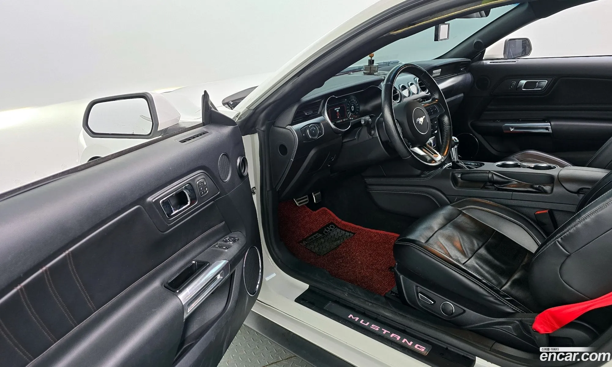 Ford Mustang 2019 — 20