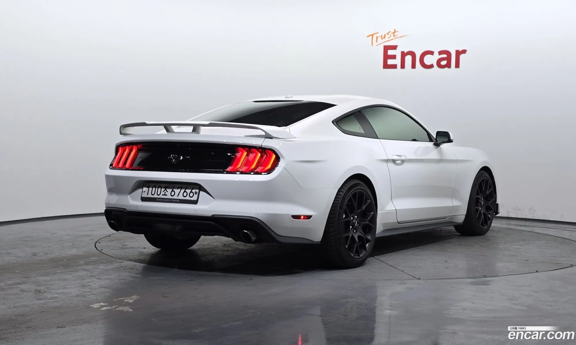 Ford Mustang 2019 — 16