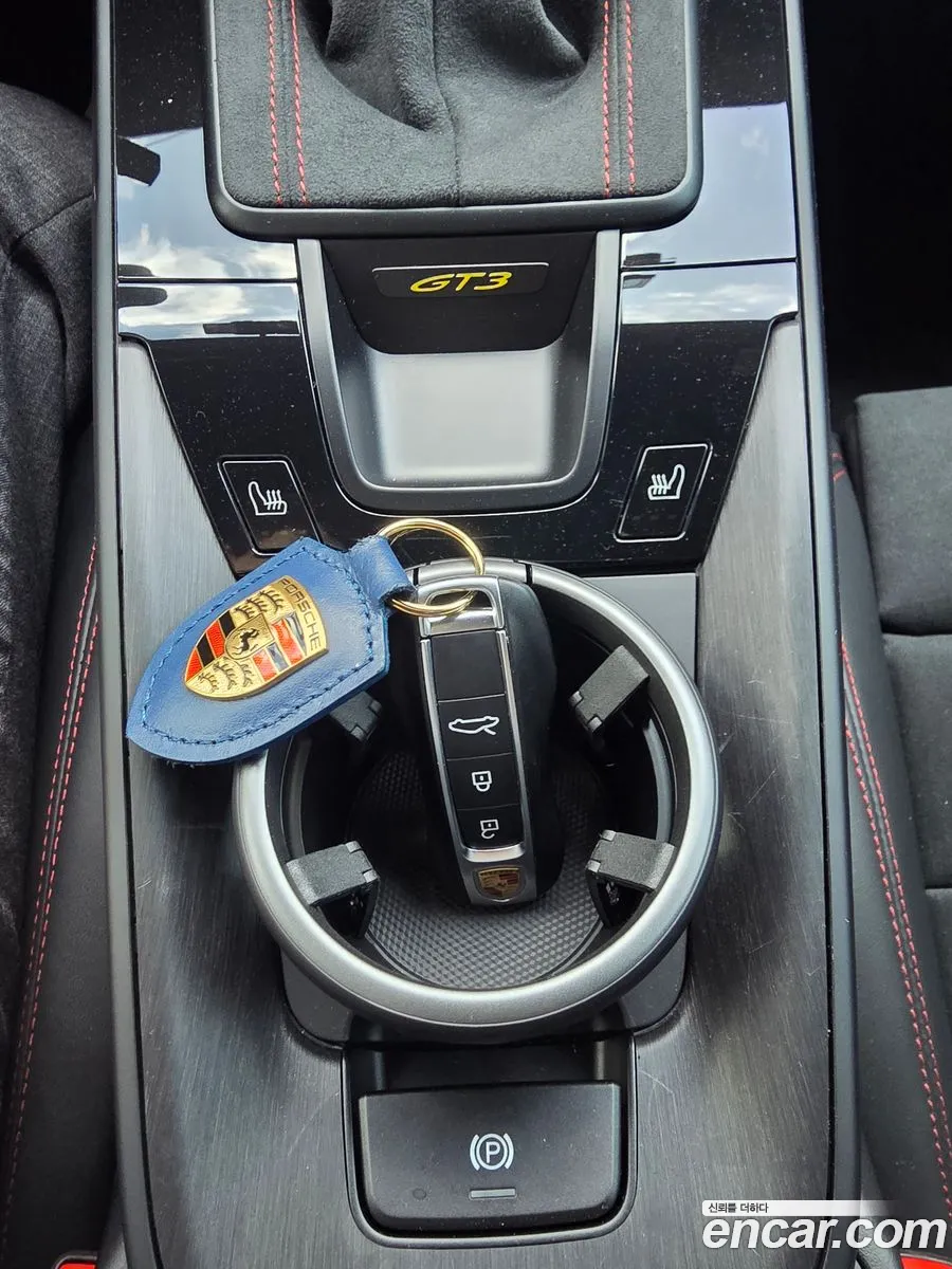 Porsche 911 2025 — 10