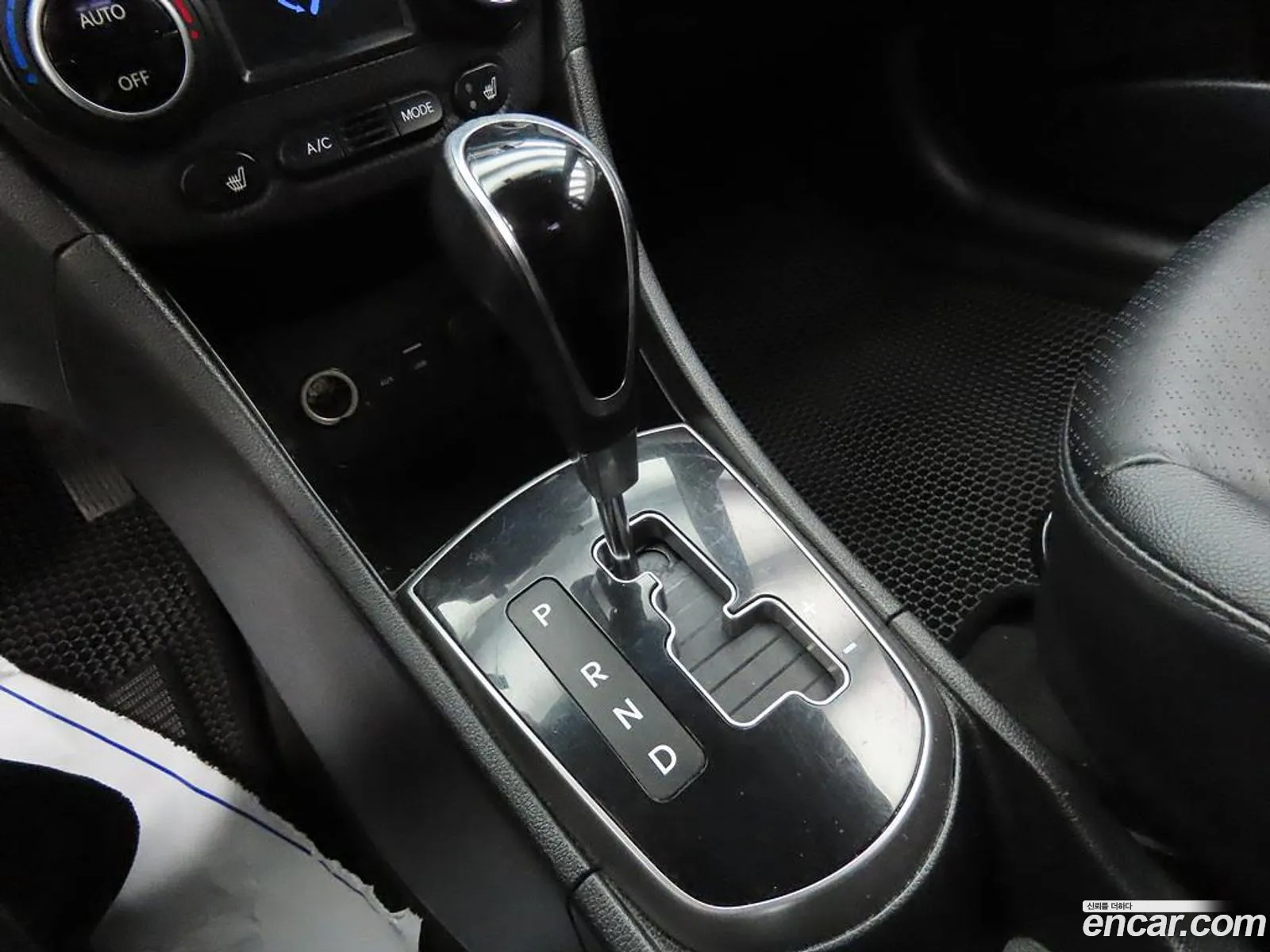 Hyundai Accent 2016 — 11