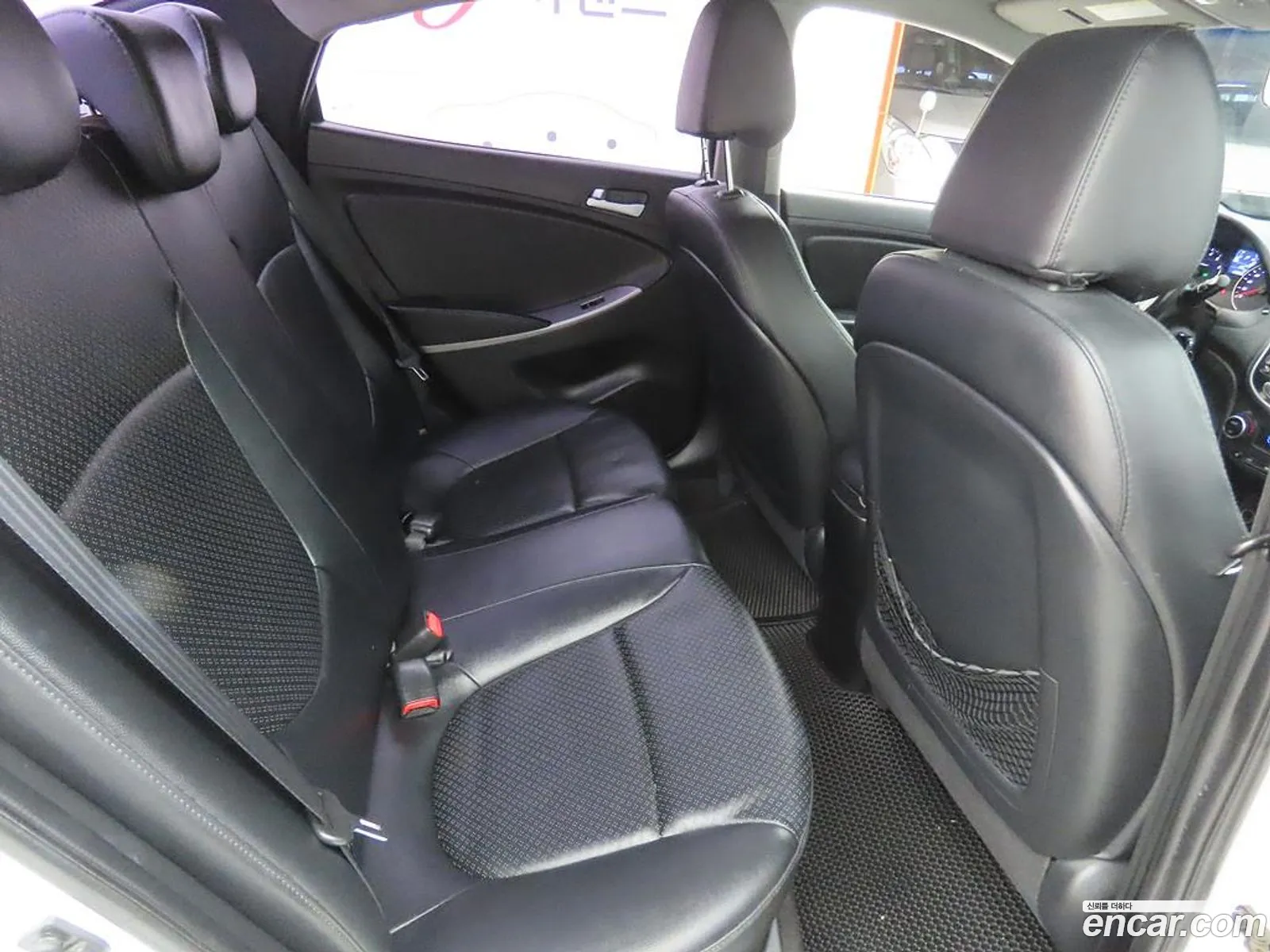 Hyundai Accent 2016 — 19