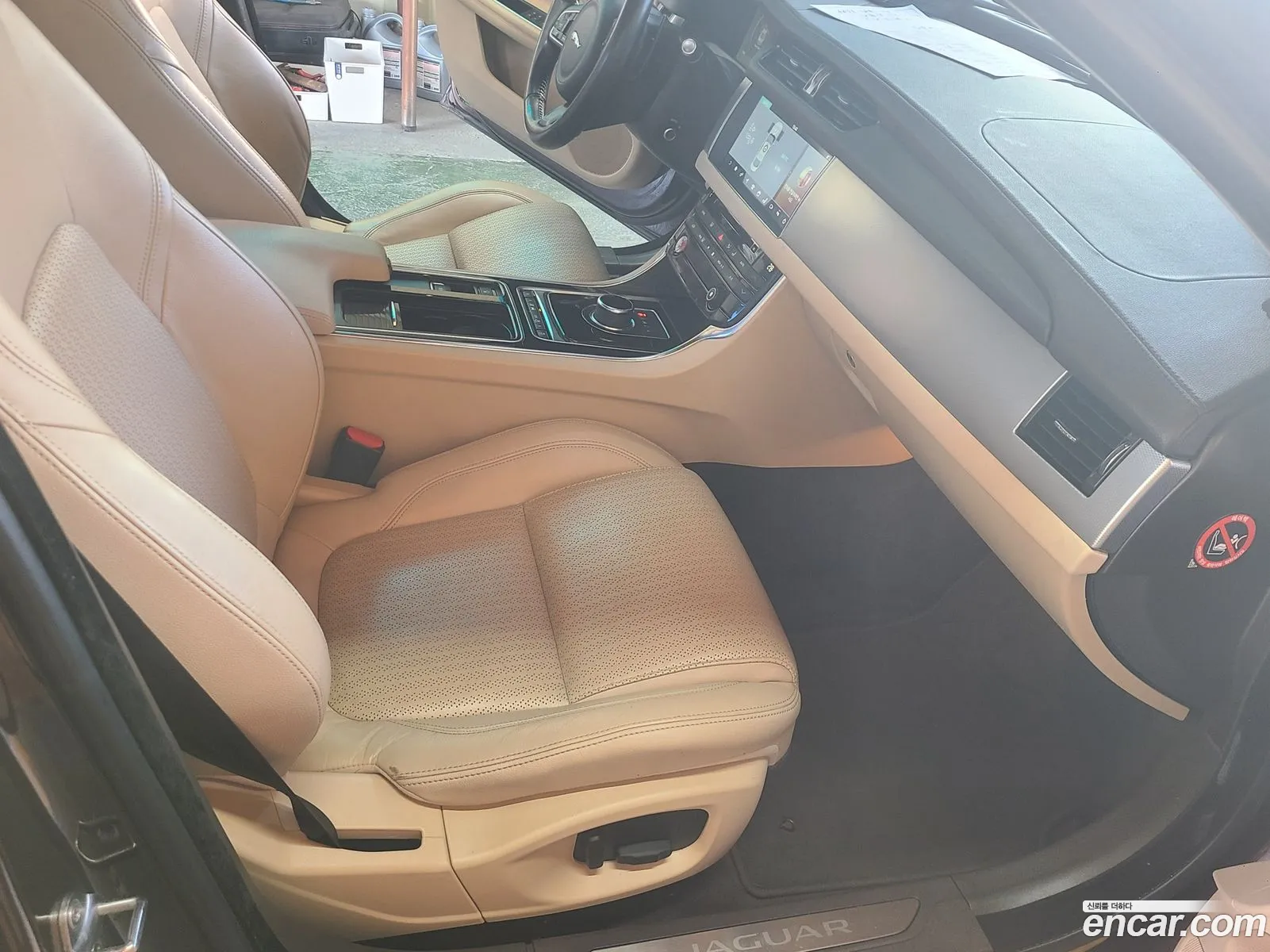 Jaguar XF 2017 — 20