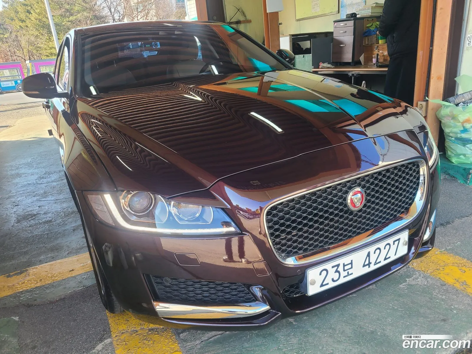 Jaguar XF 2017 — 11