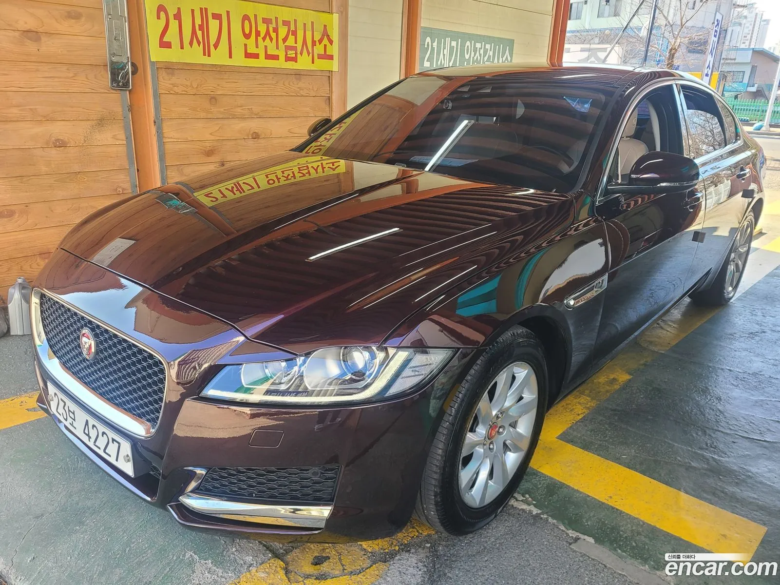 Jaguar XF 2017 — 7