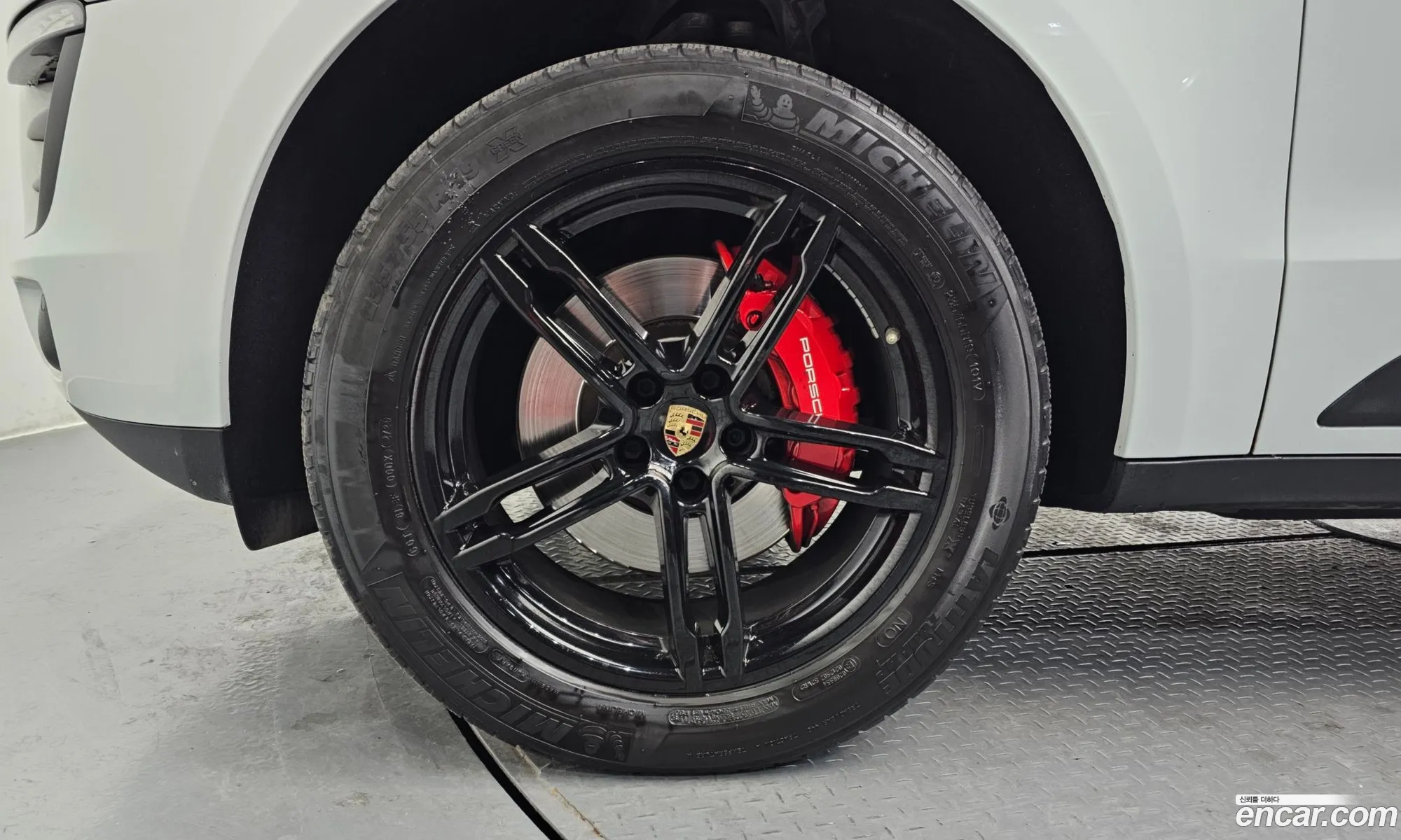 Porsche Macan 2015 WP1AD2958FLB32741 — 4