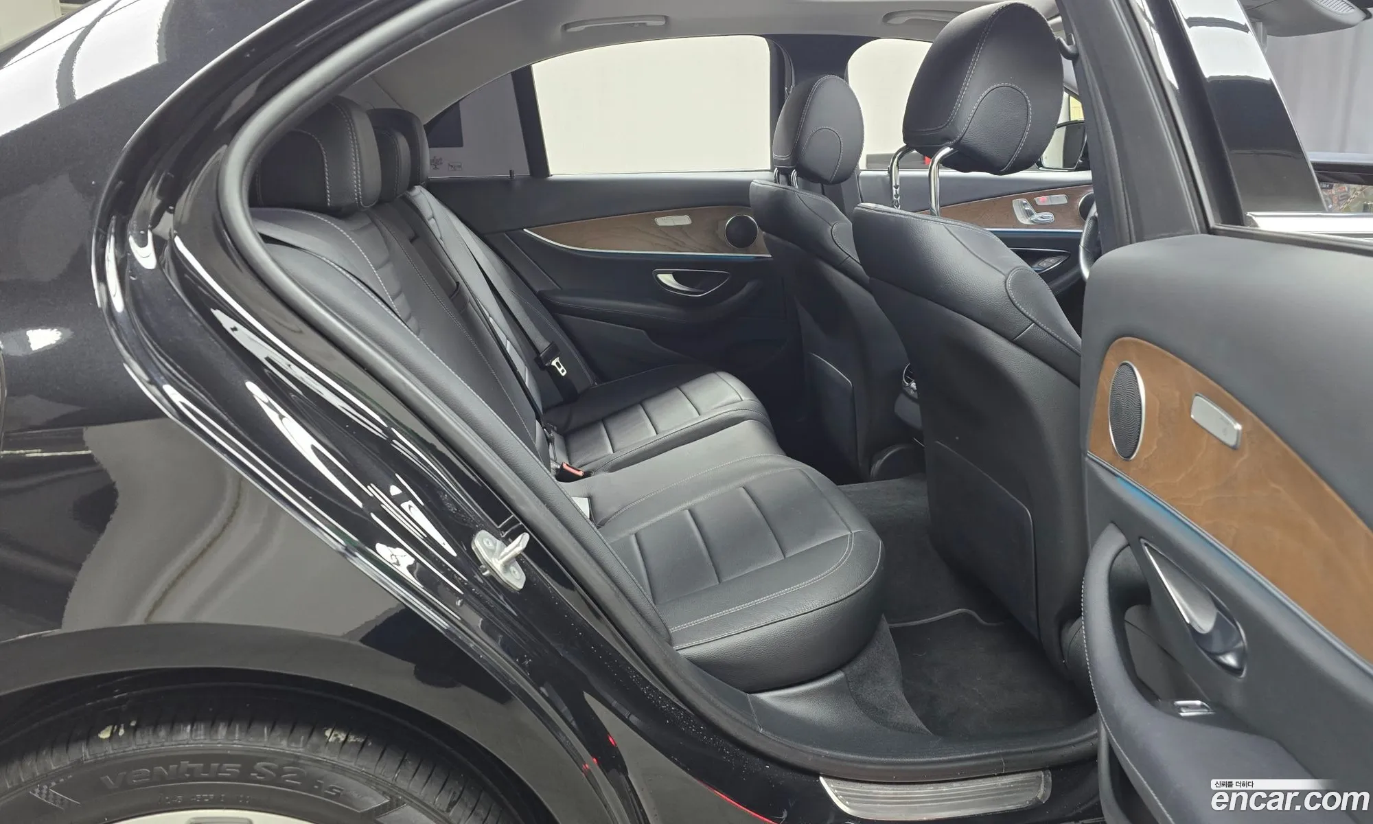 Mercedes-Benz E-Class W213 2017 WDDZF4KB0JA328905 — 7