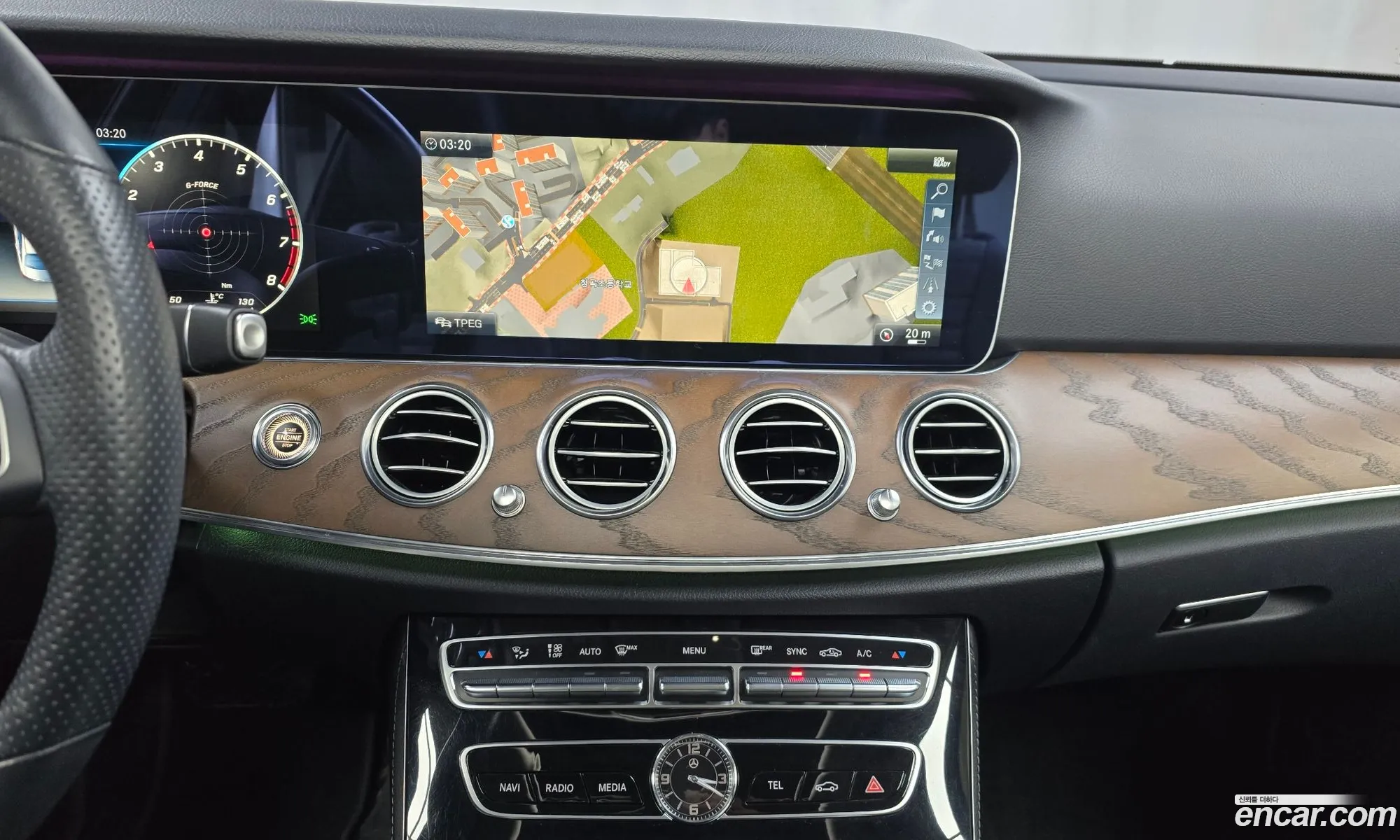 Mercedes-Benz E-Class W213 2017 WDDZF4KB0JA328905 — 2