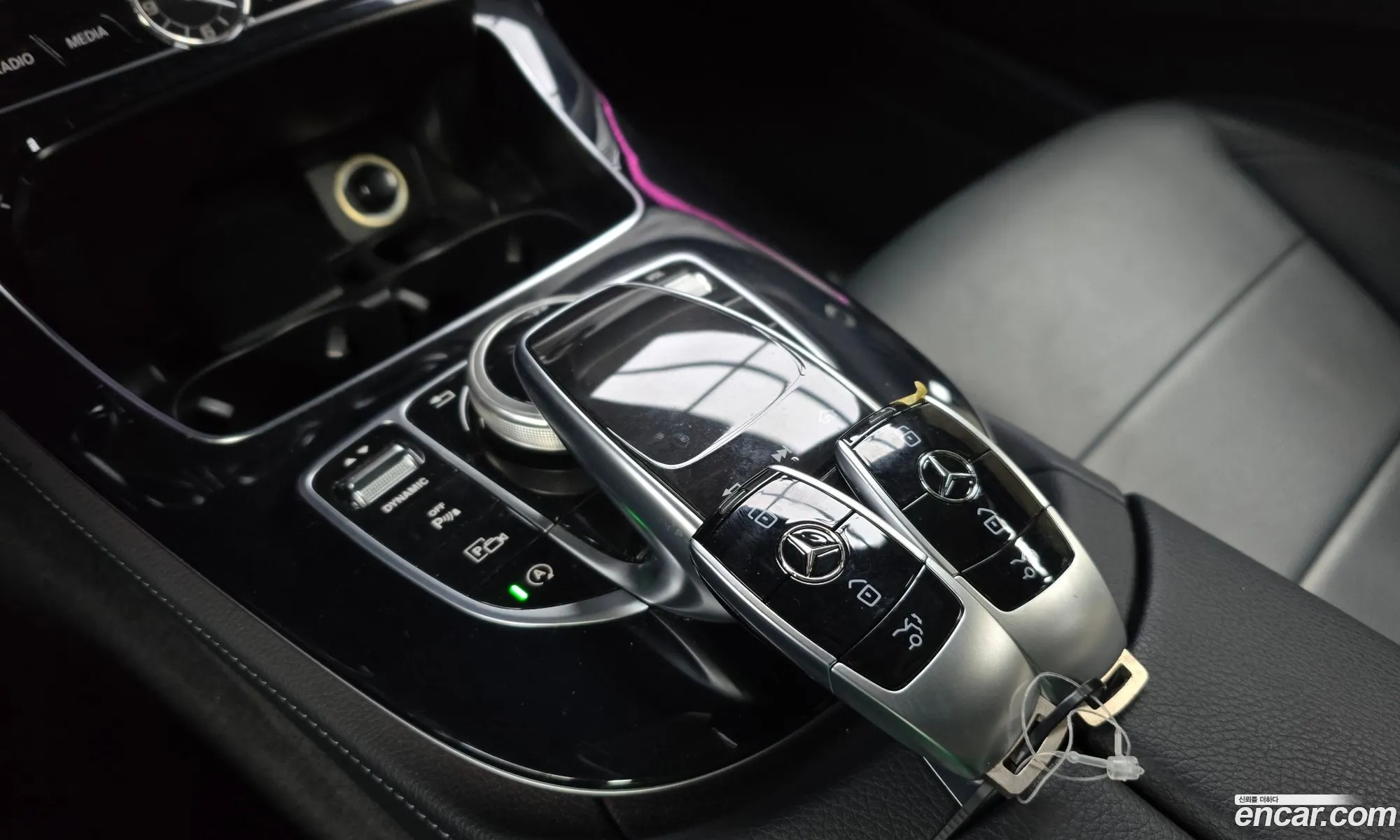 Mercedes-Benz E-Class W213 2017 WDDZF4KB0JA328905 — 16