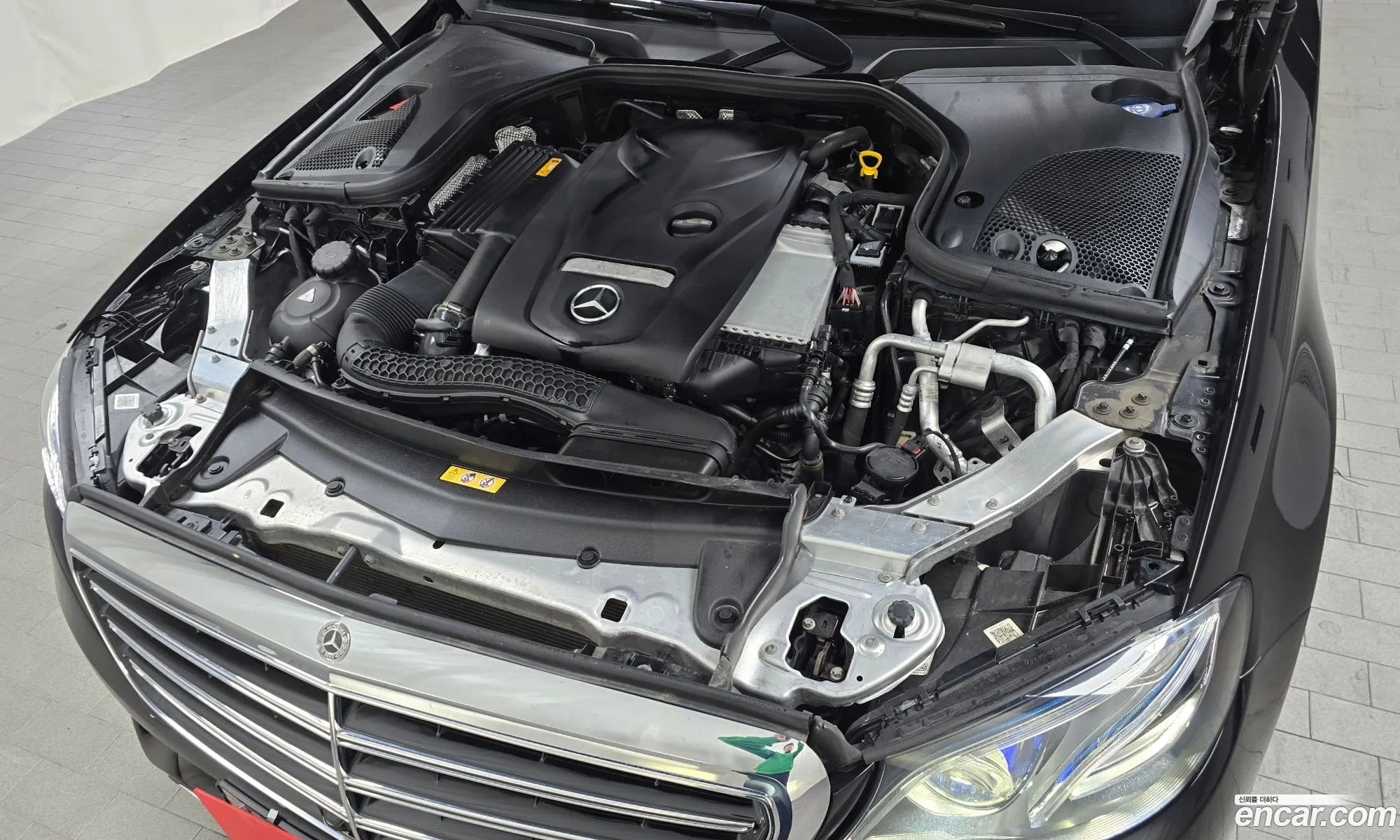 Mercedes-Benz E-Class W213 2017 WDDZF4KB0JA328905 — 6