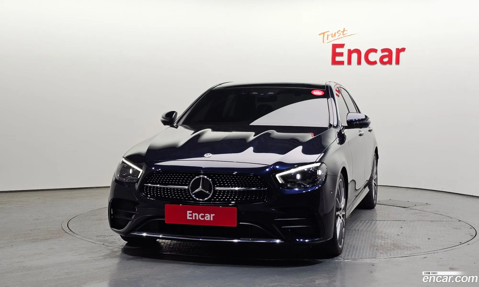 Mercedes-Benz E-Class W213 2022 — 12