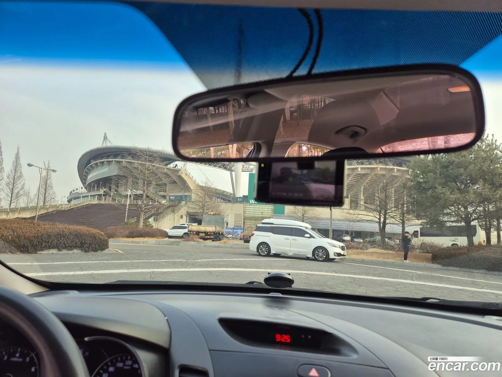 Kia K3 2016 — 16