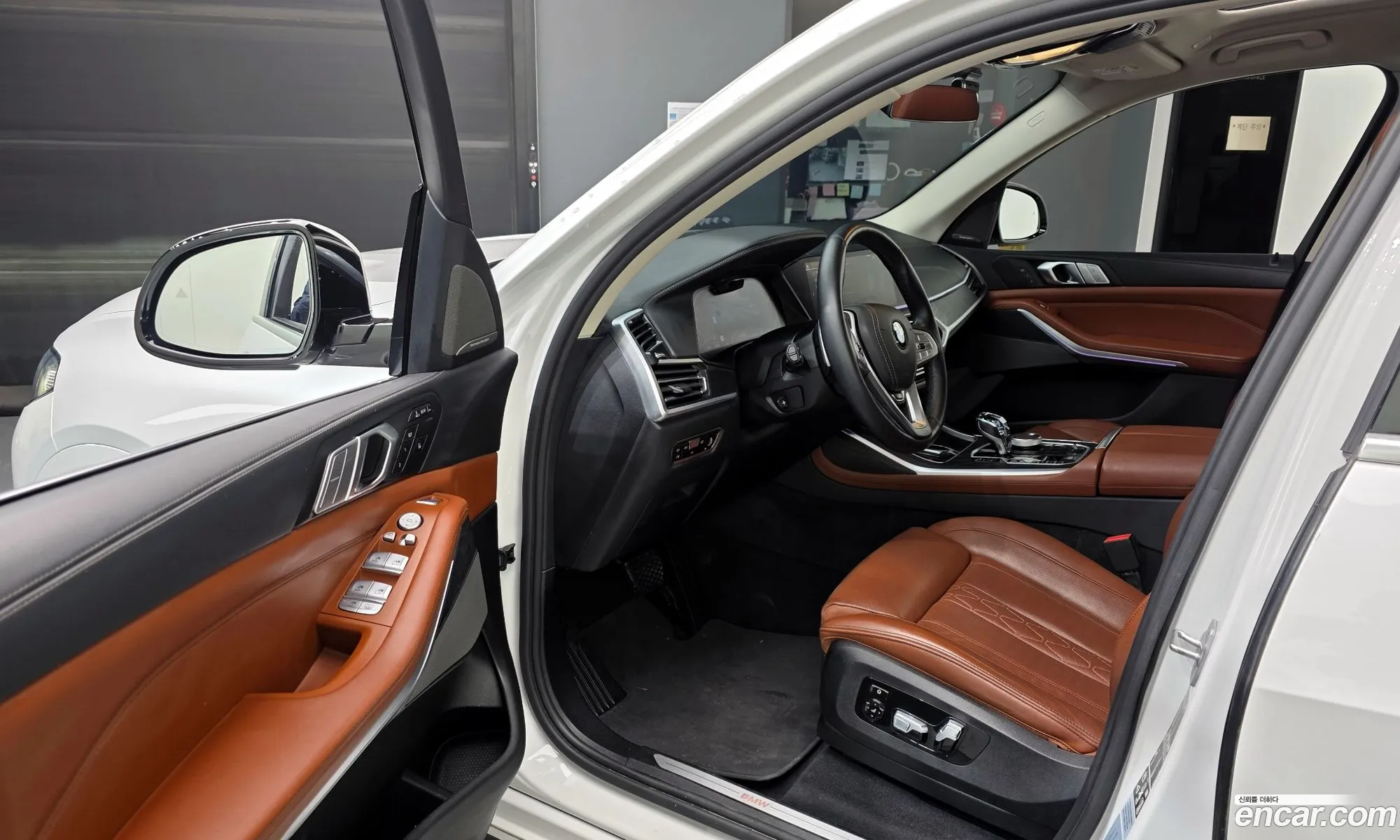 BMW X7 2022 — 10