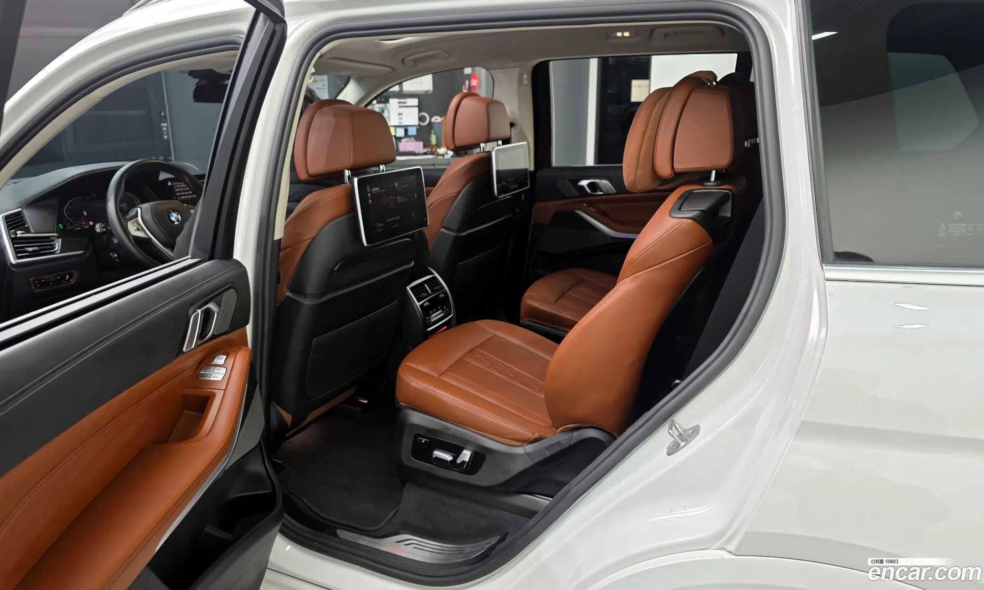 BMW X7 2022 — 18