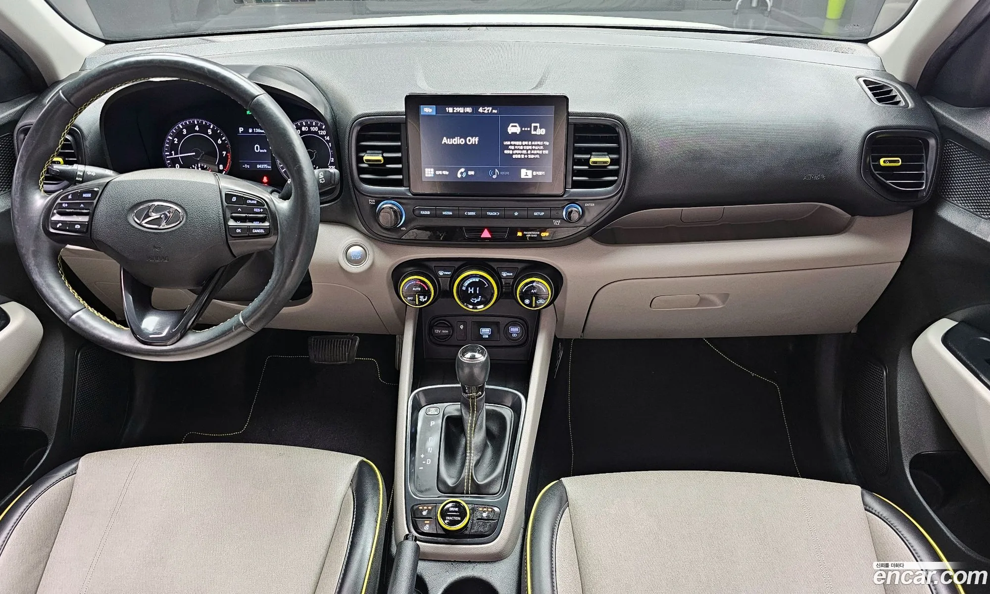 Hyundai Venue 2019 — 16