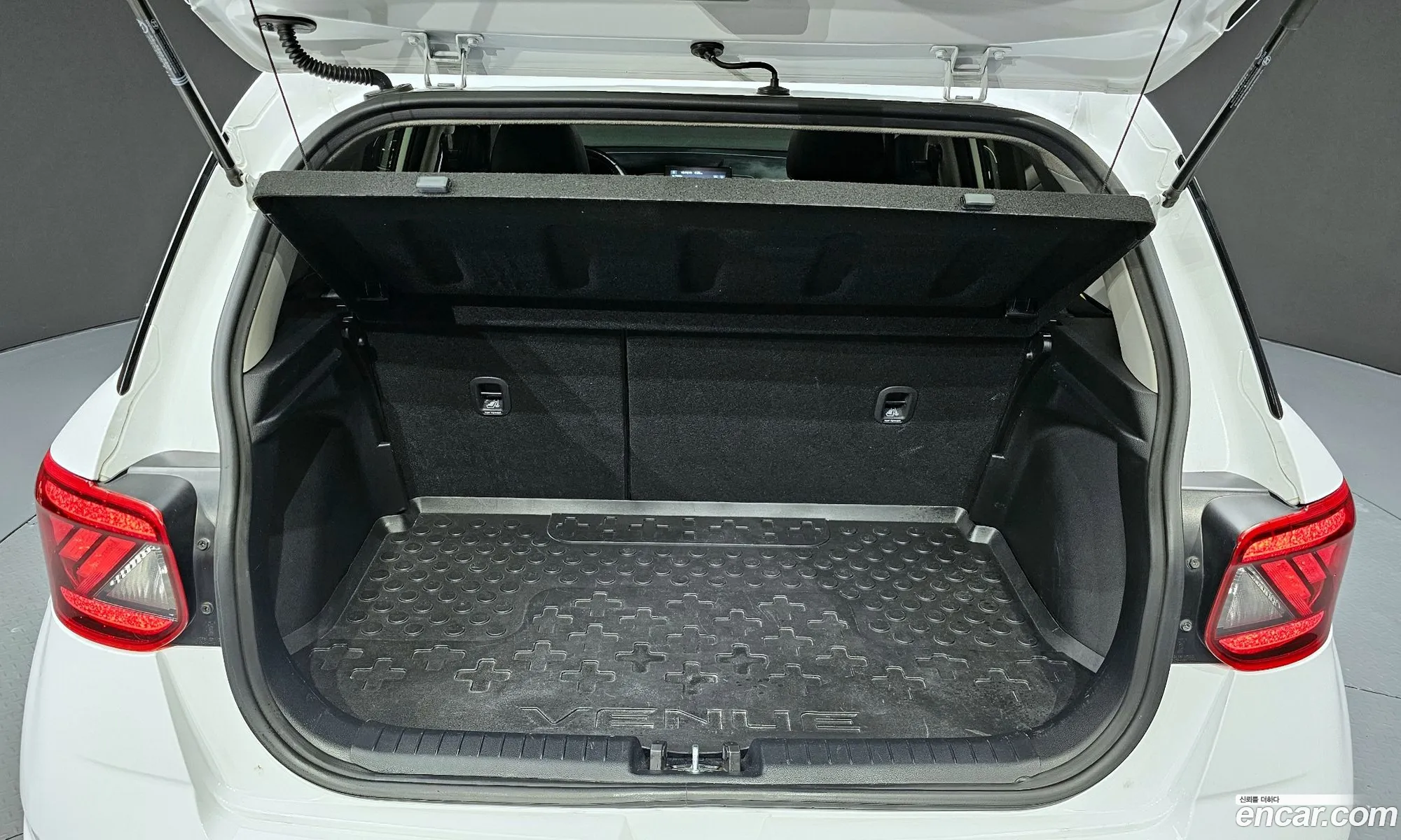 Hyundai Venue 2019 — 20