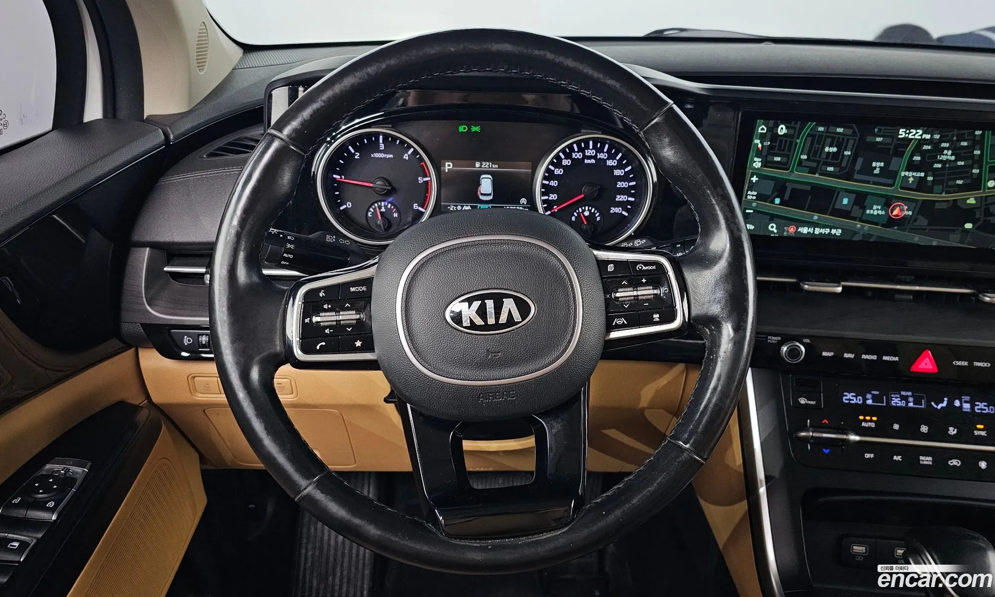 Kia Carnival 2021 — 4