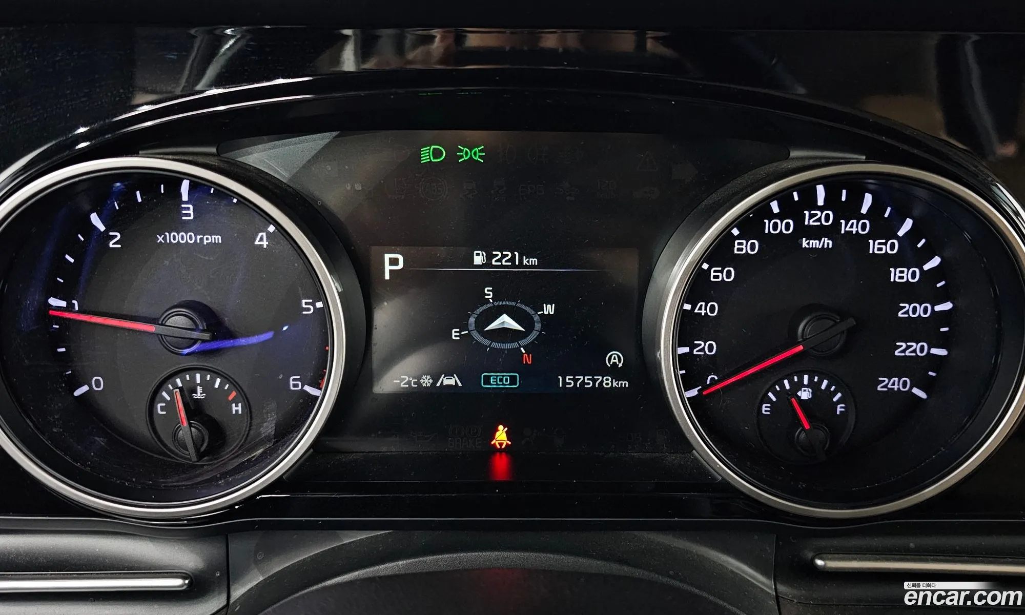 Kia Carnival 2021 — 3