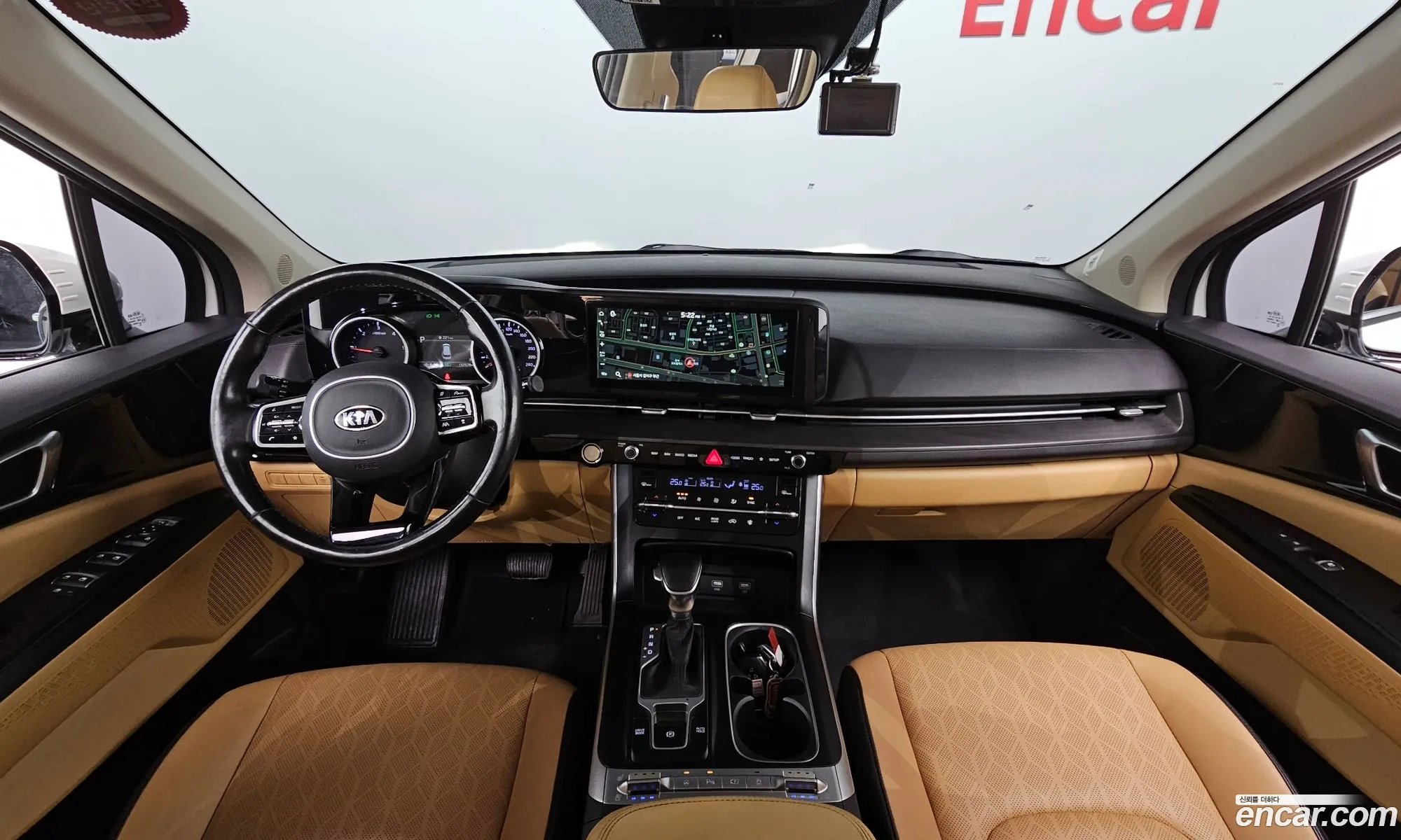 Kia Carnival 2021 — 10