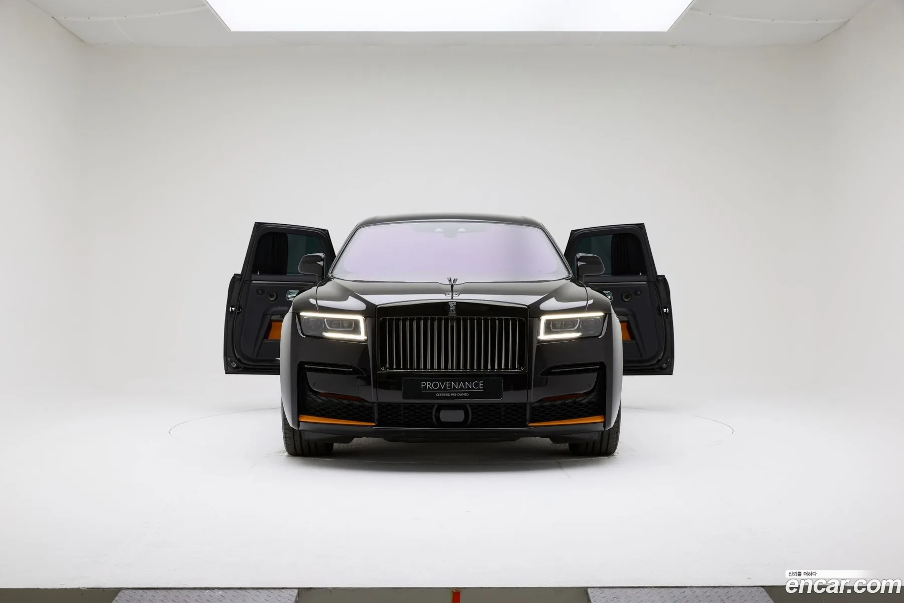Rolls-Royce Ghost 2024 — 17