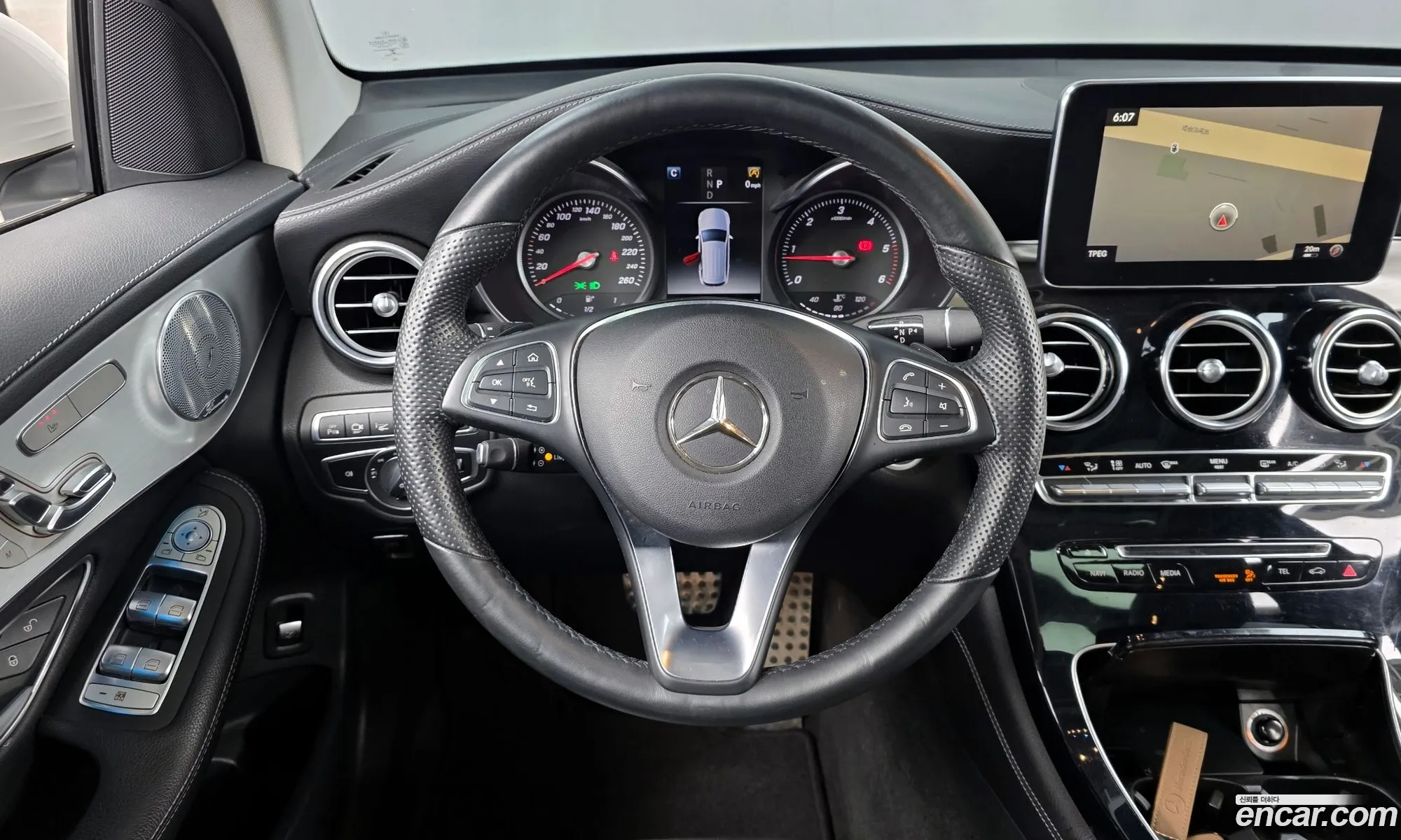 Mercedes-Benz GLC-Class X253 2018 — 11