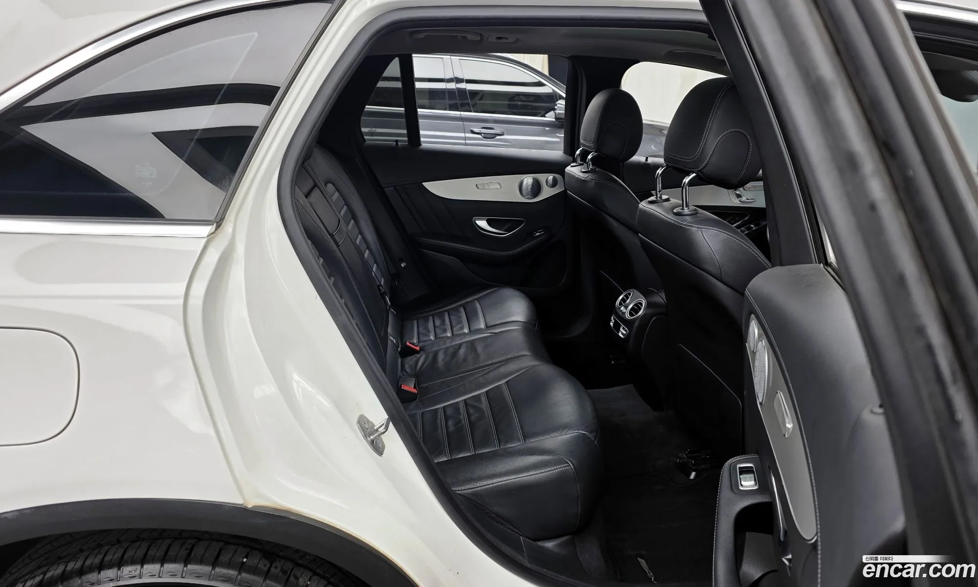 Mercedes-Benz GLC-Class X253 2018 — 17