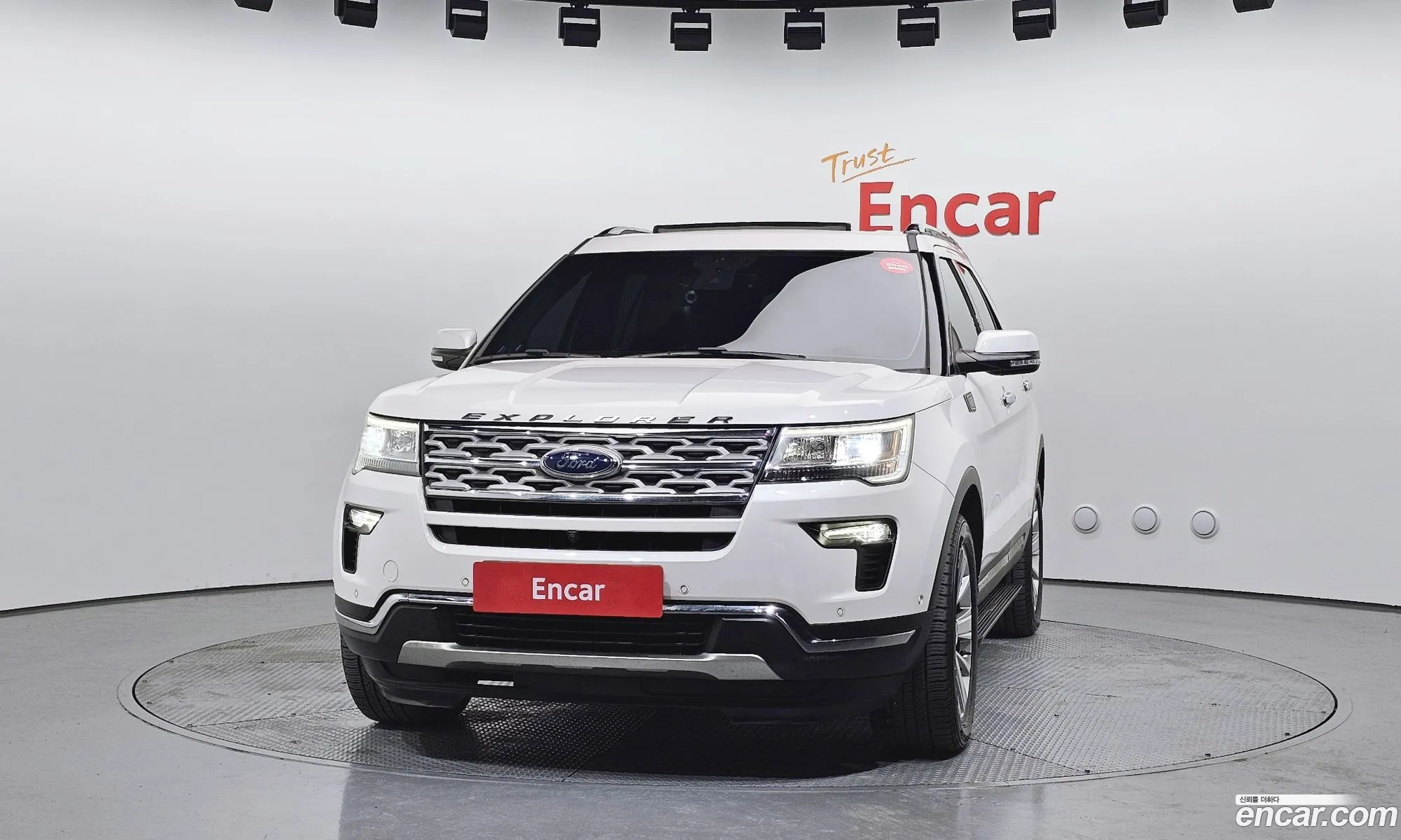 Ford Explorer 2018 1FM5K8FH2JGC88359 — 5