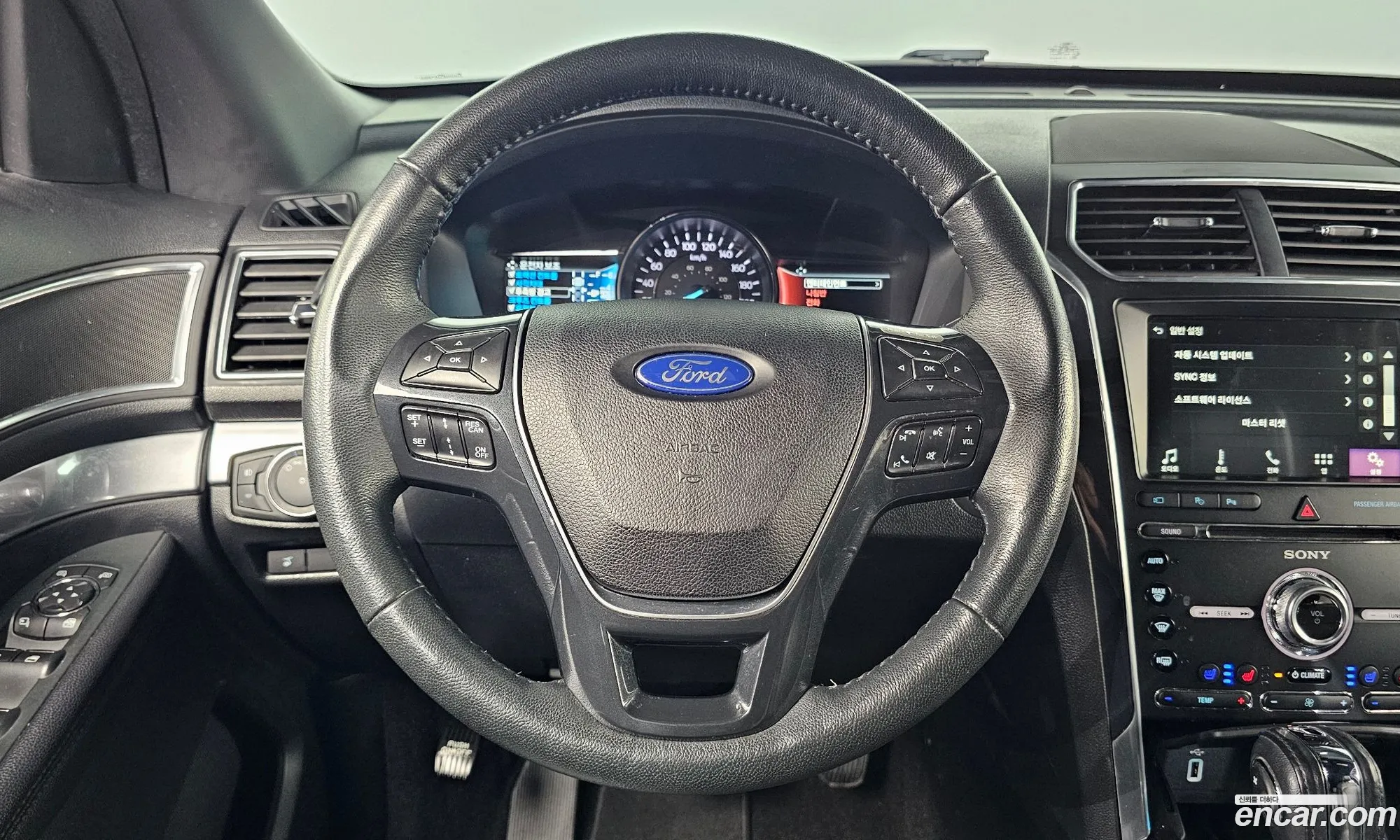 Ford Explorer 2018 1FM5K8FH2JGC88359 — 13